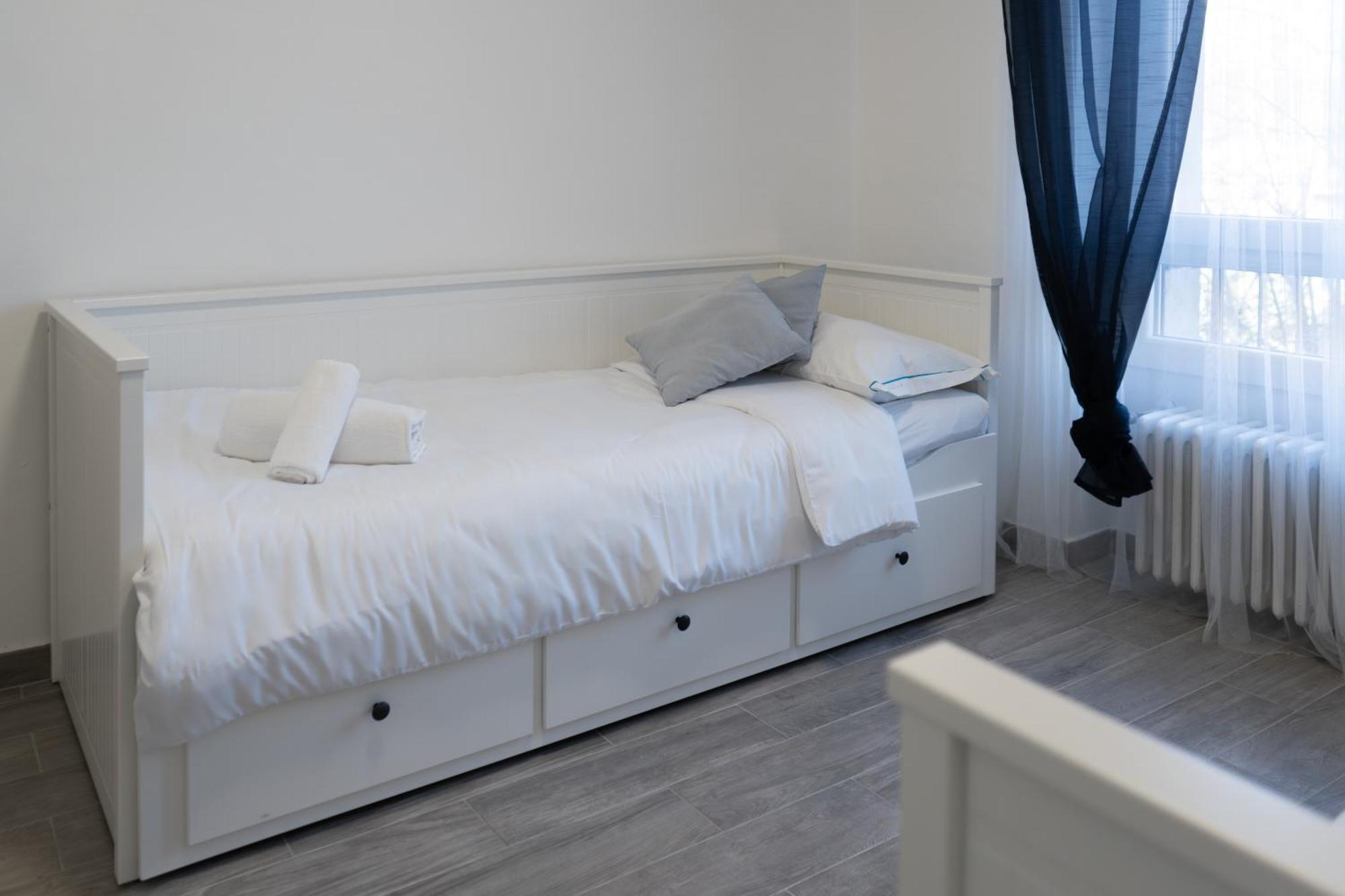10min Rhofiera & Sansiro - 5min Metro - Ac - Freeparking Apartment Mailand