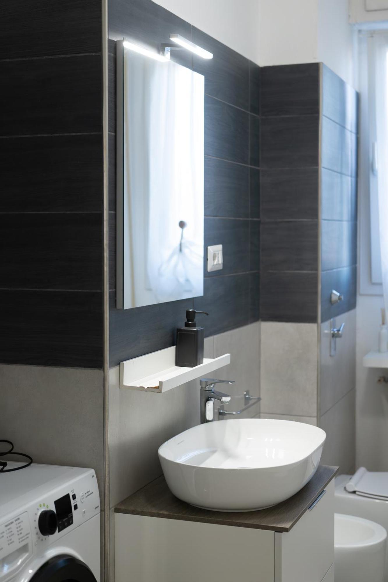 10min Rhofiera & Sansiro - 5min Metro - Ac - Freeparking Apartment Mailand
