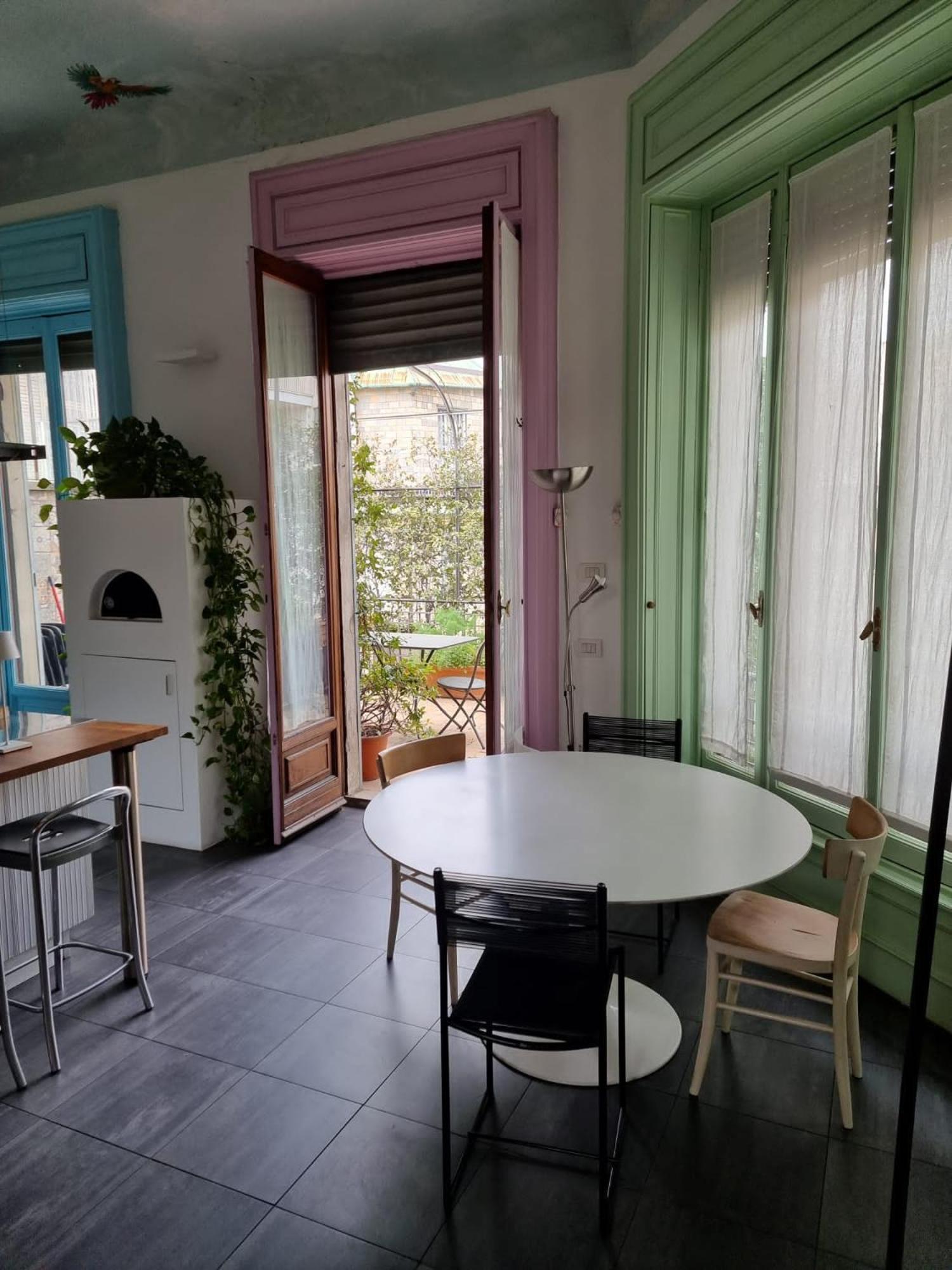 Attico Incantevole In Centro Citta Con Terrazzo Vicino Alle Sfilate Di Moda Apartment *