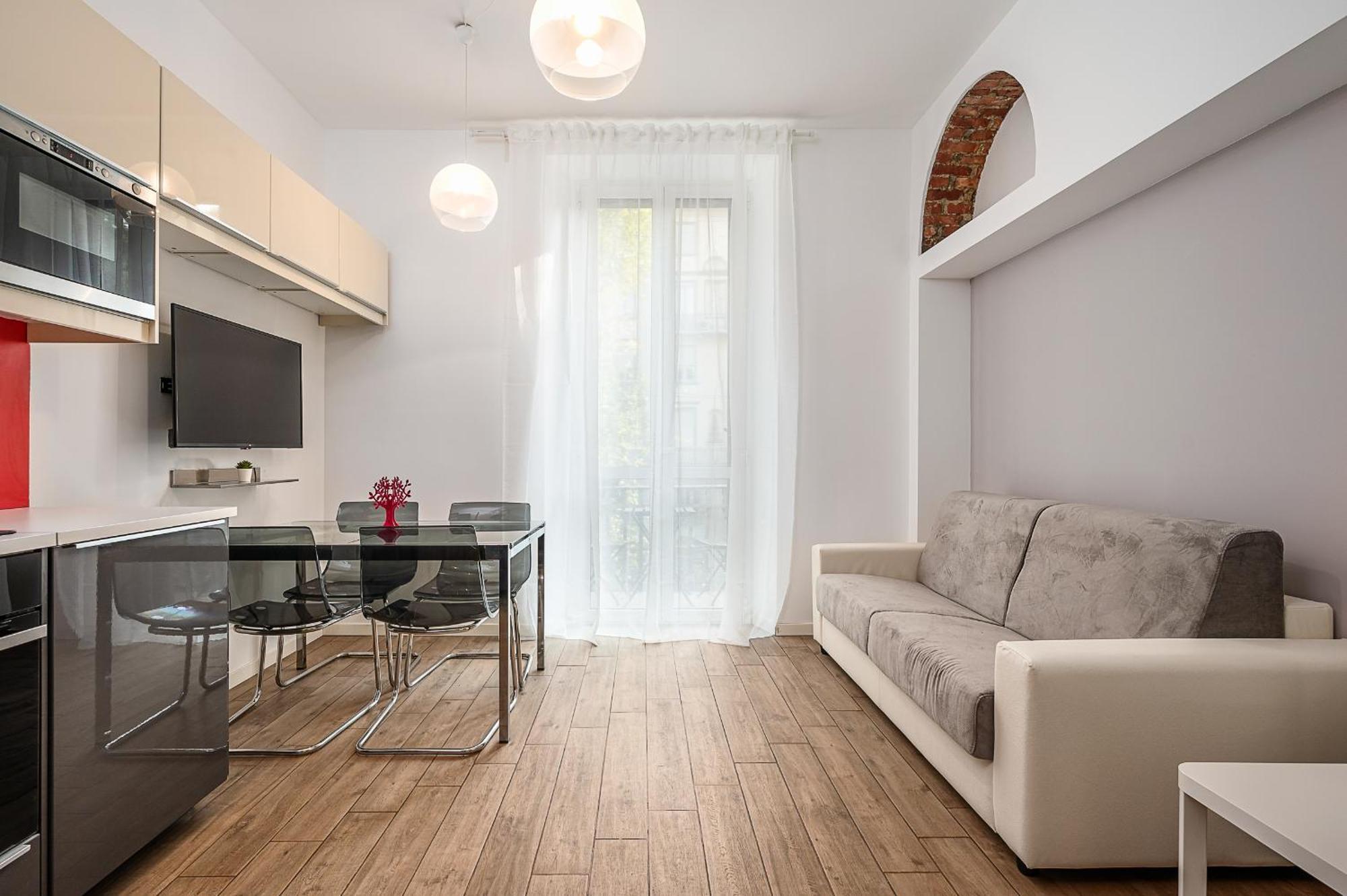 Classbnb - With Balcony Near The City Center *