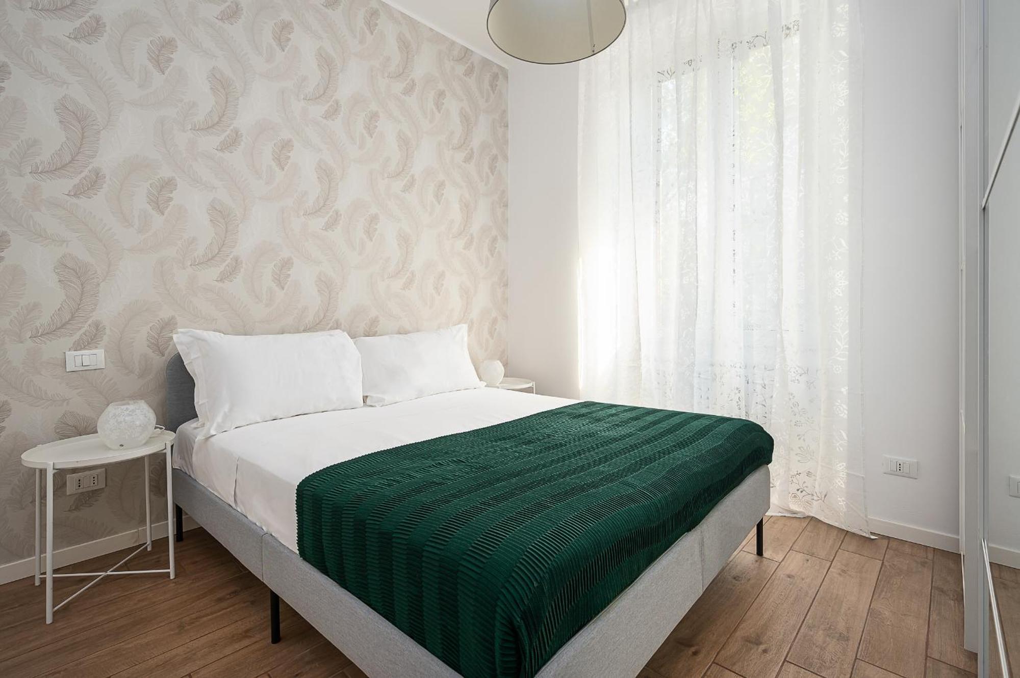 Classbnb - With Balcony Near The City Center *