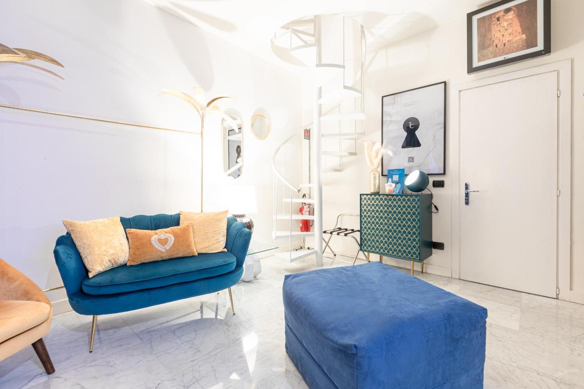 Monte Napoleone Split-level Terrace - Collection Apartment
