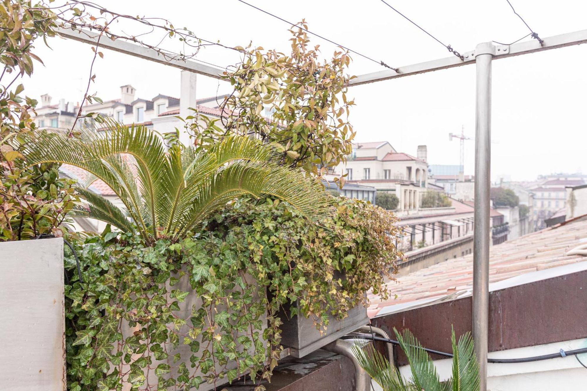 Monte Napoleone Split-level Terrace - Collection Apartment *