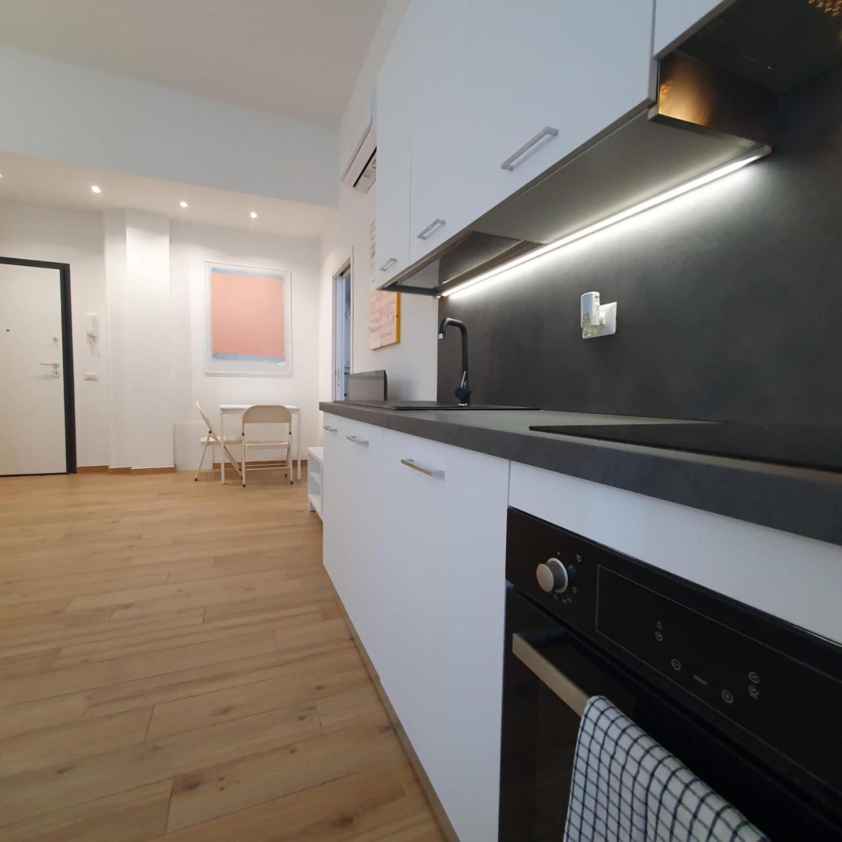 Bnbutler - Grasselli, 8 - Comfy And Newly Renovated *