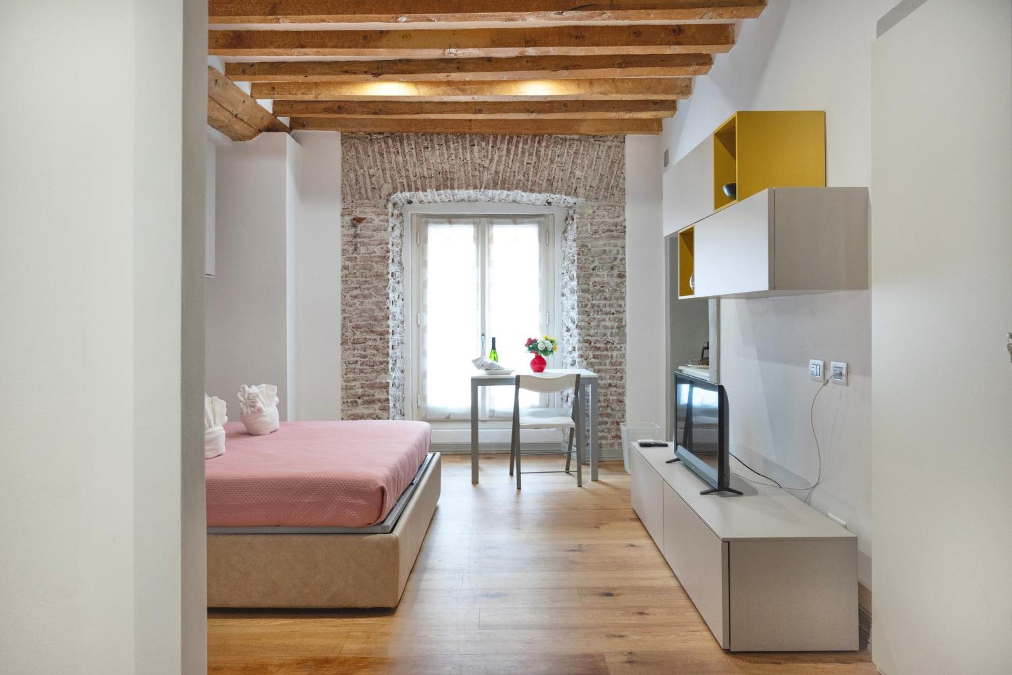 Milano Suite Home