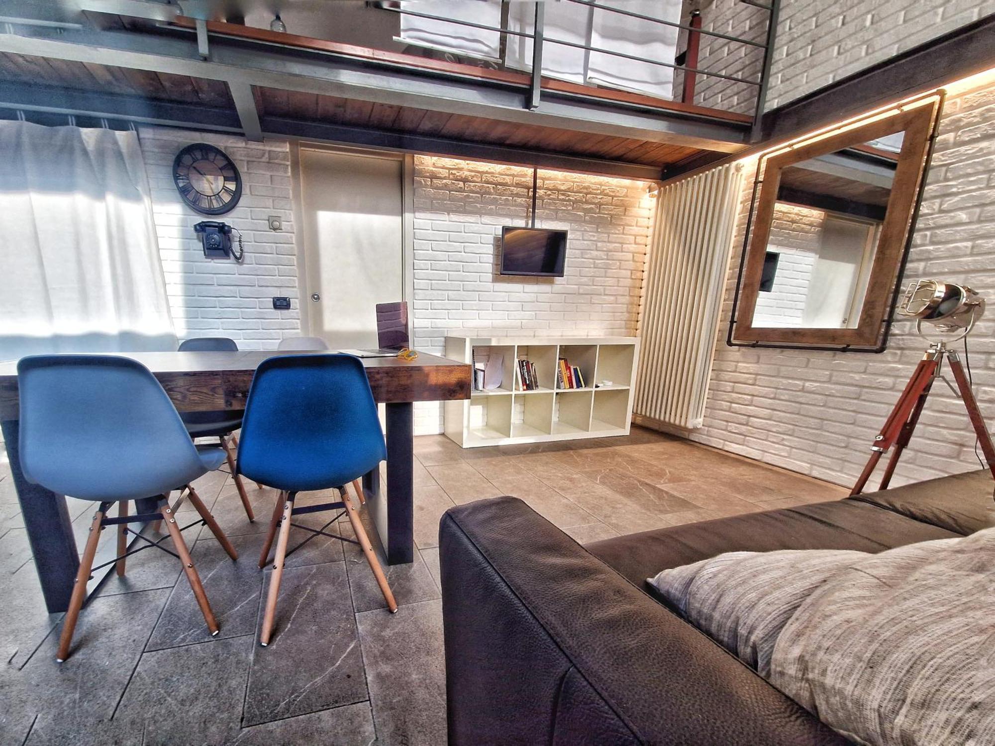 Apartment Loft Centro, 10 Min From Duomo