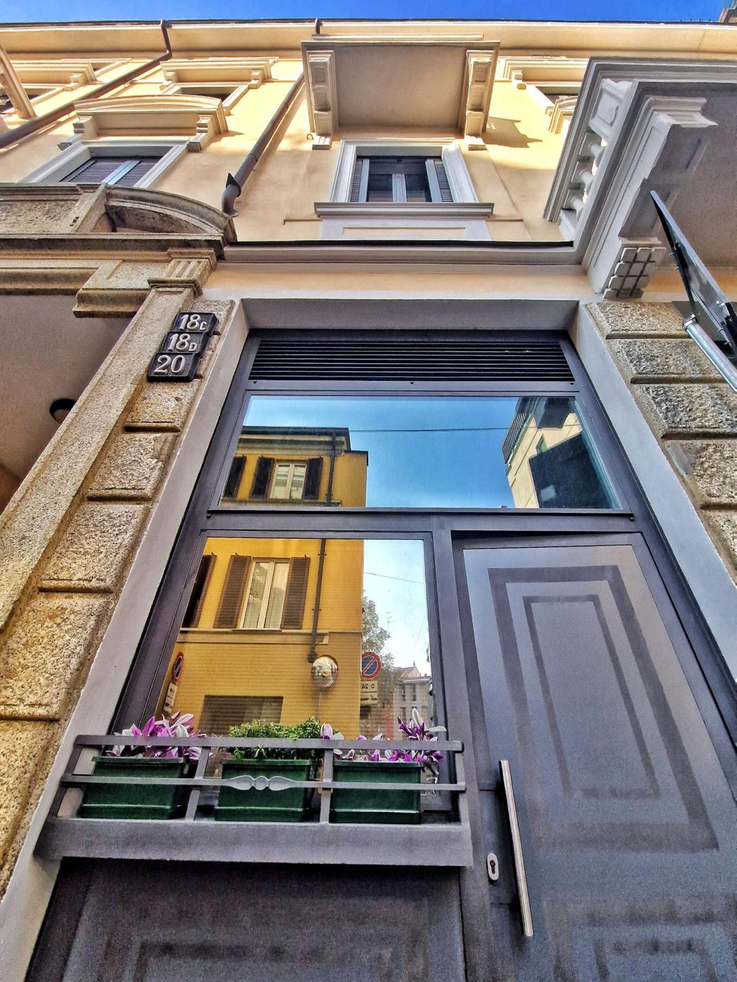 Loft Centro, 10 Min From Duomo Apartment
