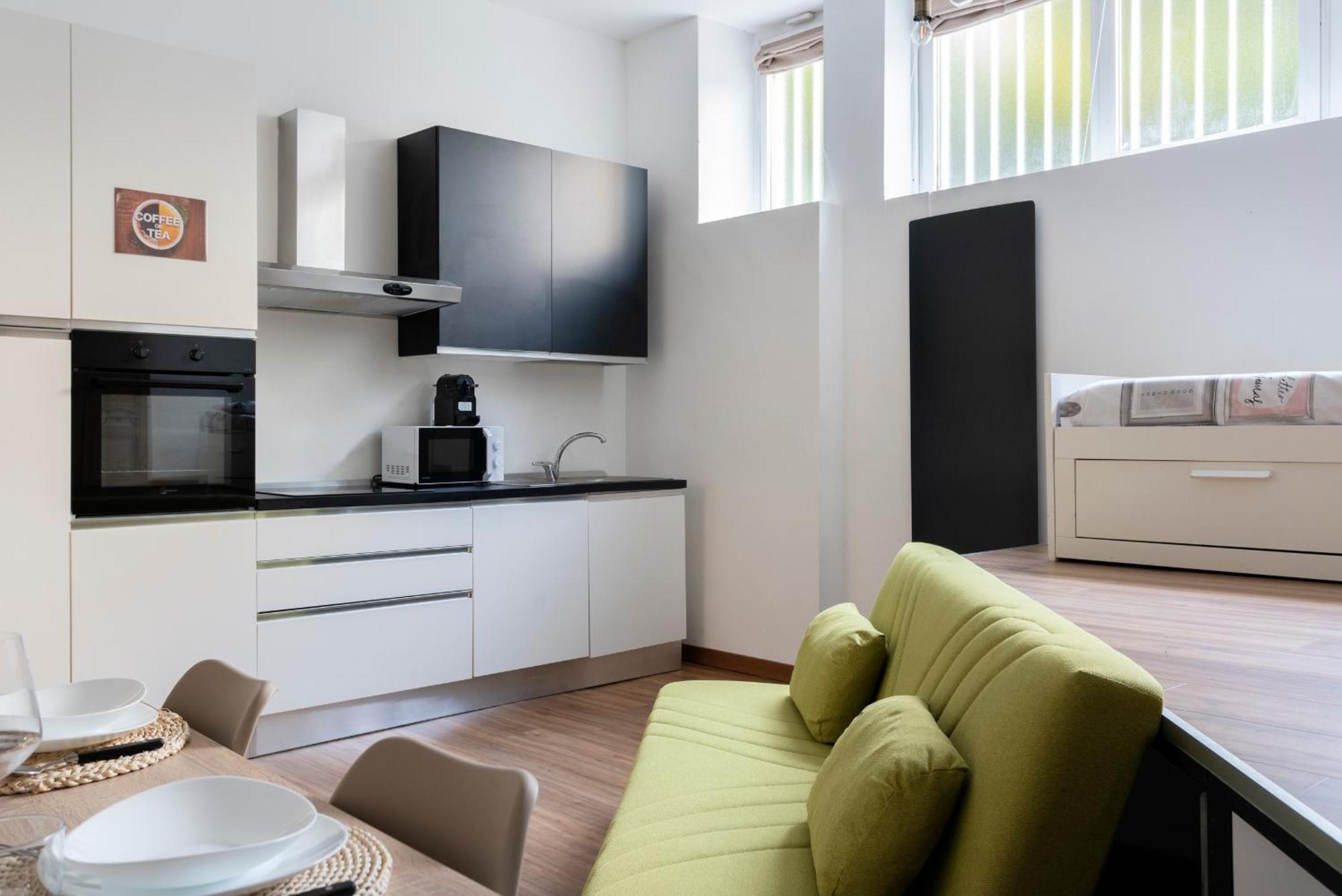 Elegant Sweet - Milan, 15 Minute Duomo Apartment