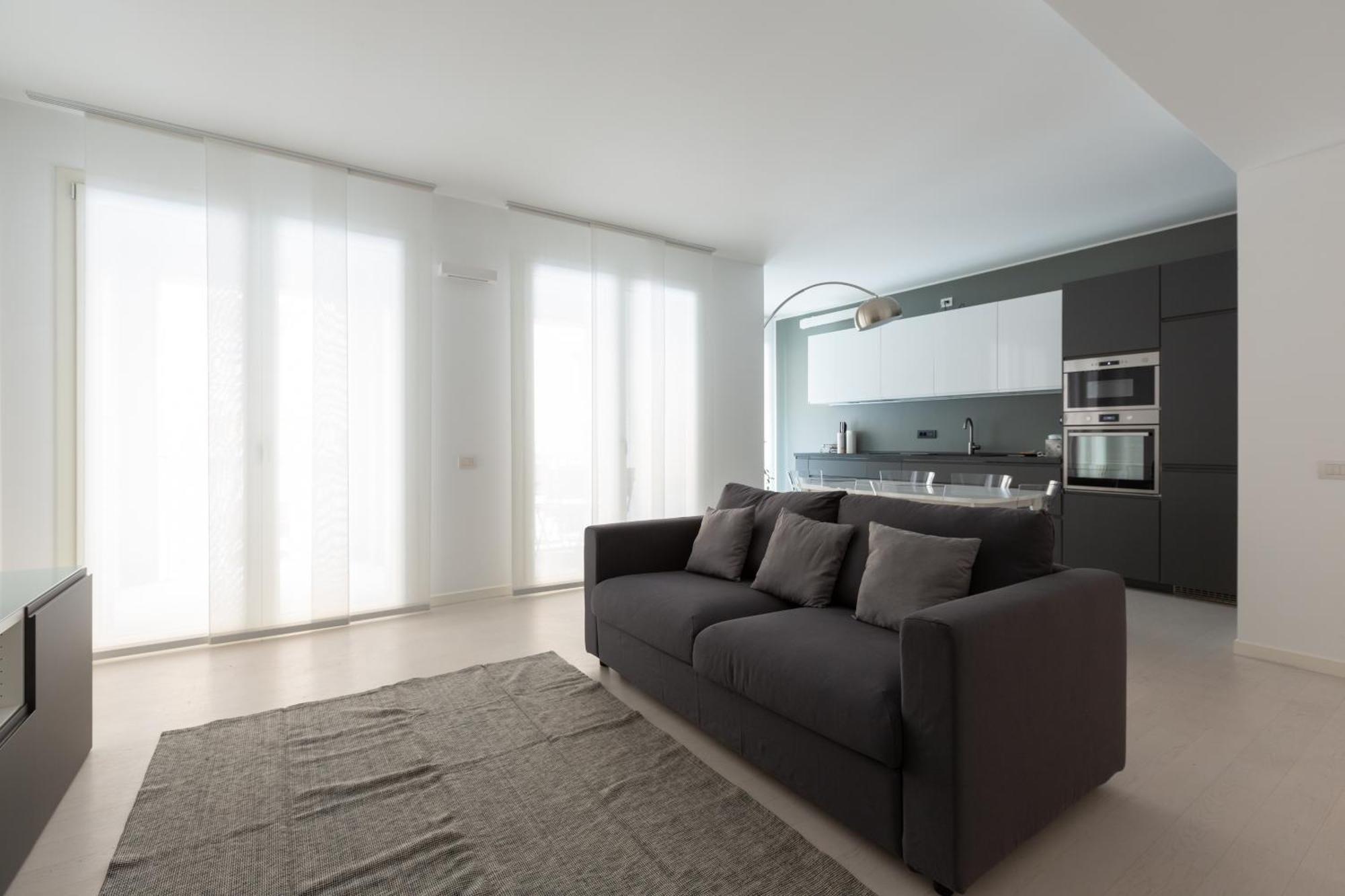 Apartment Porta Nuova Bright And Roomy Flat *