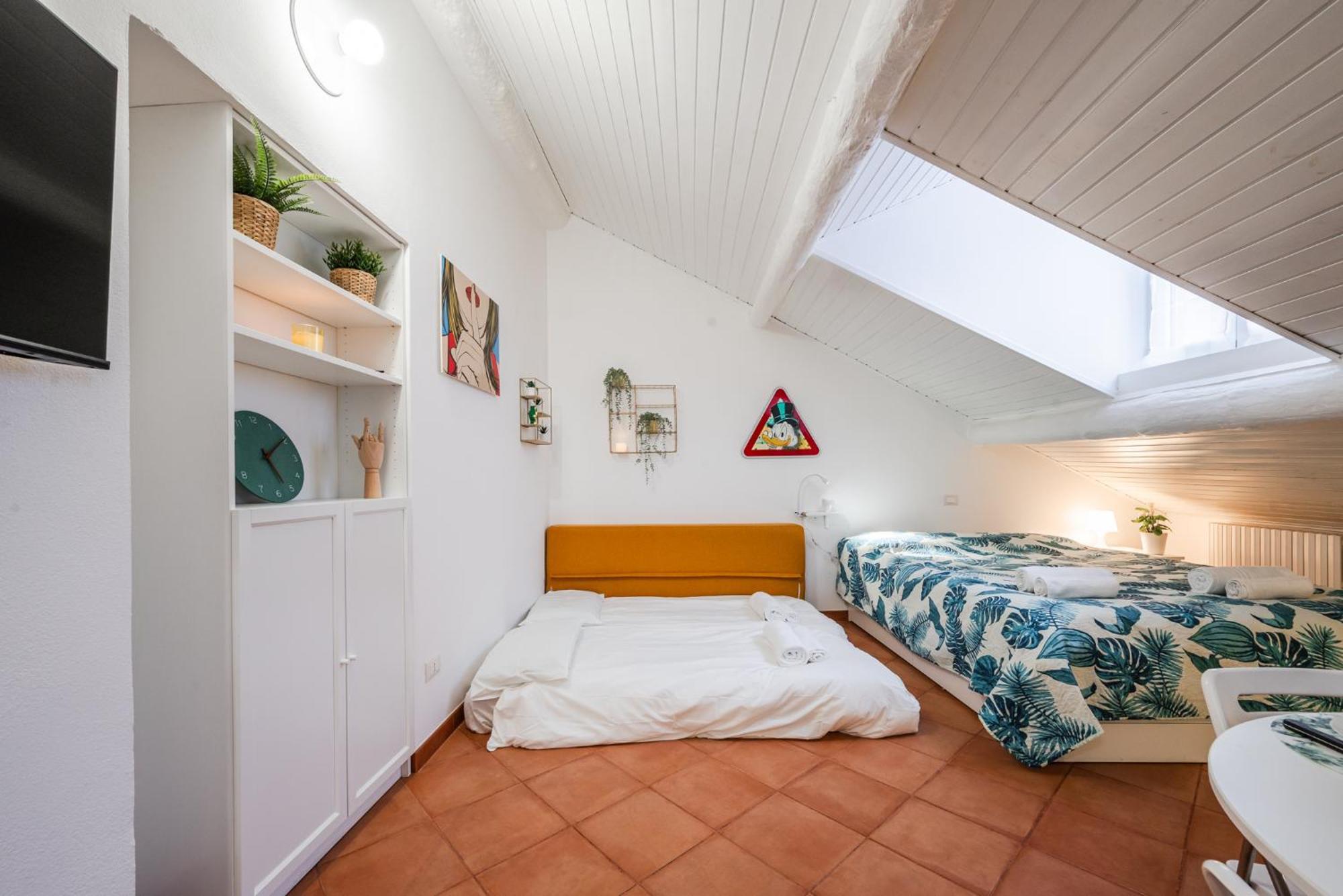 The White Jungle - San Babila Attic Apartment Mailand