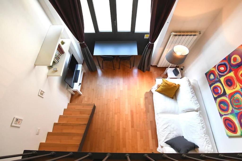 Corso Vercelli Splendido Loft Apartment *