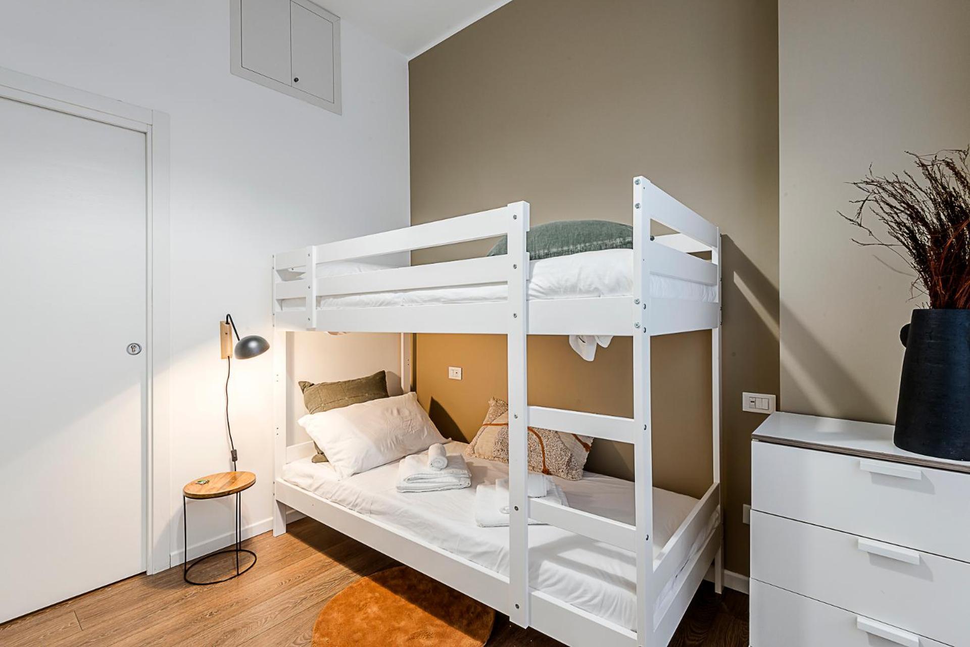 Stayeasy Petrella21 - 4 Bedrooms, 3 Baths - Station Apartamento Milão