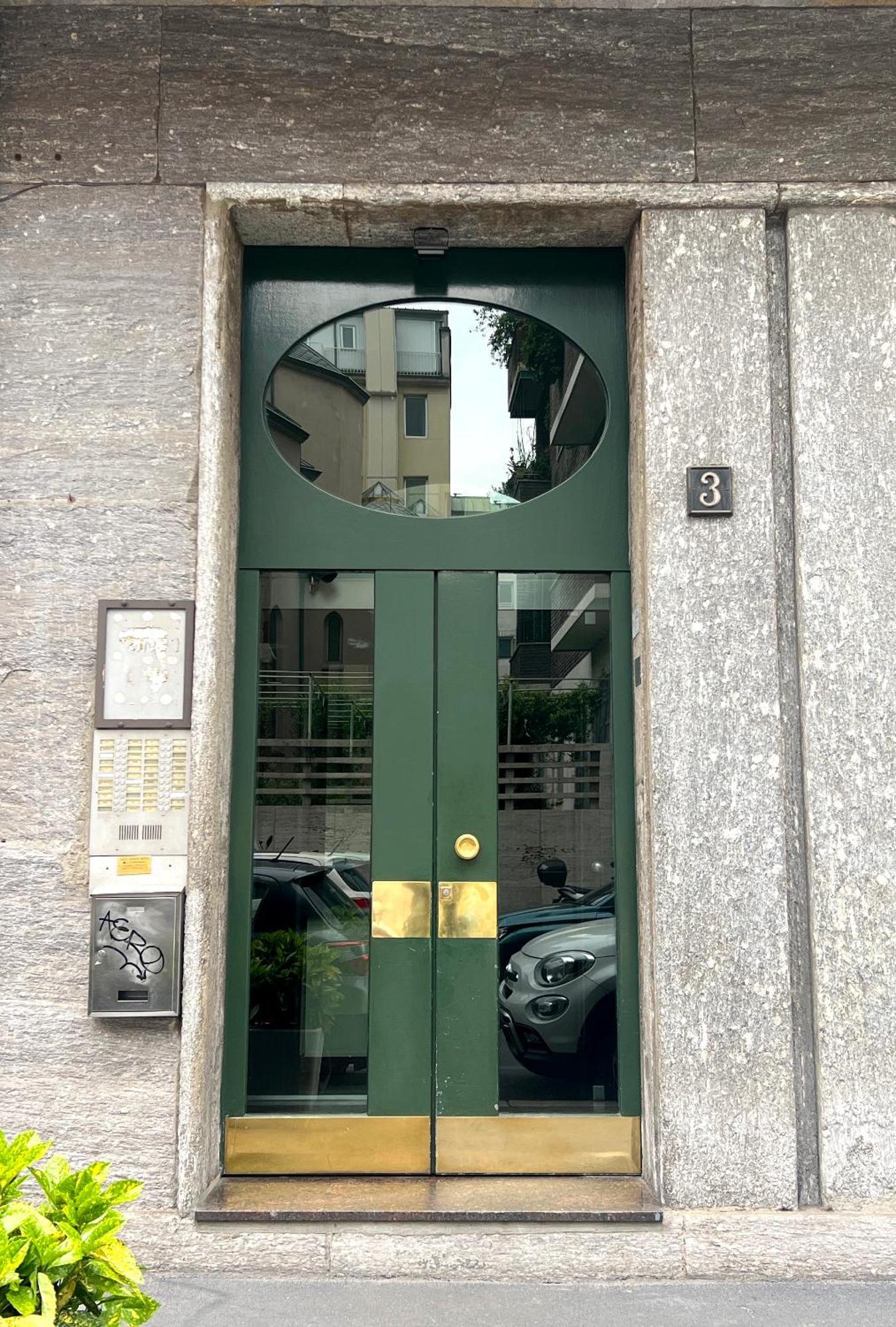 Apartamento Milanoflats - New Beautiful Fully Equipped With A View Of Piazza San Camillo - 5 Minutes From Station, M2, M3, Airport Shuttle *