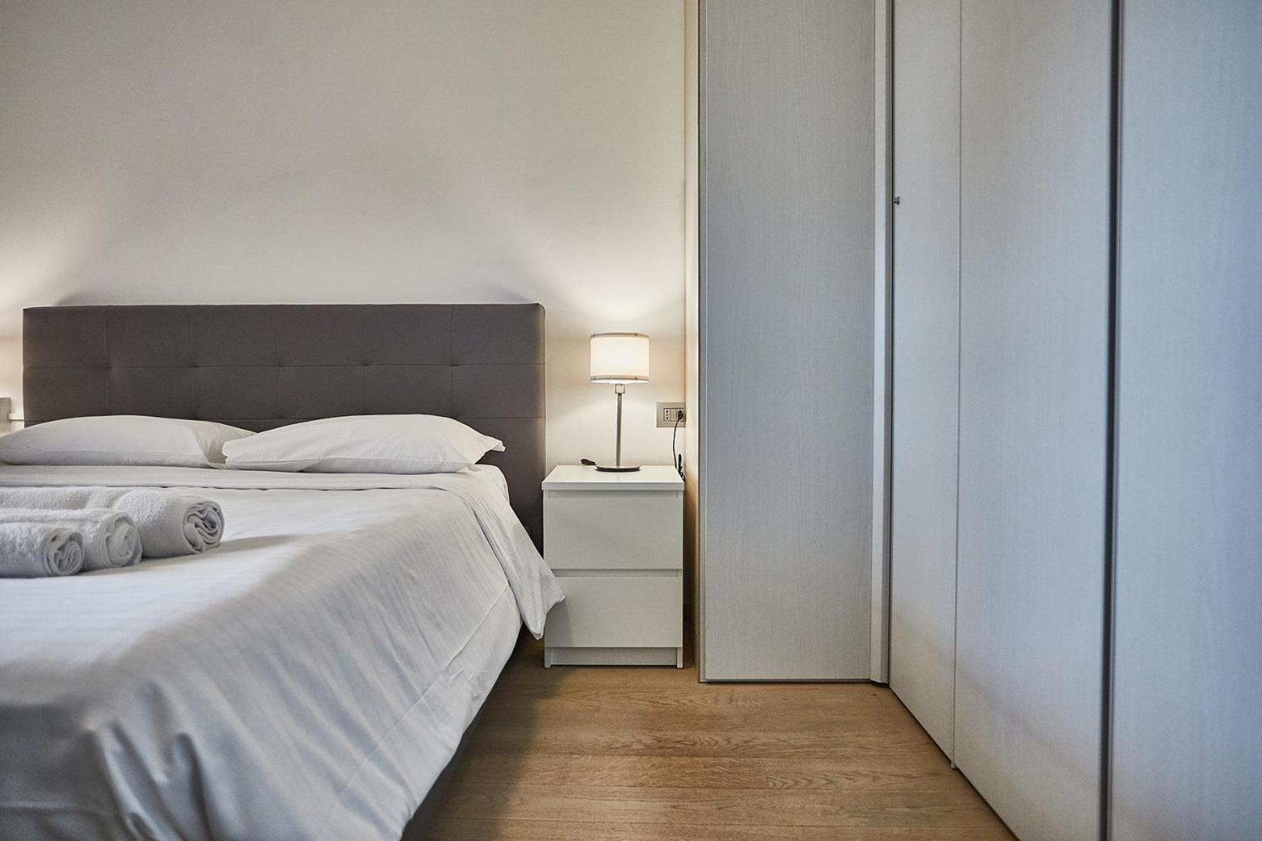 Moderno Trilocale Moscova Brera Milan