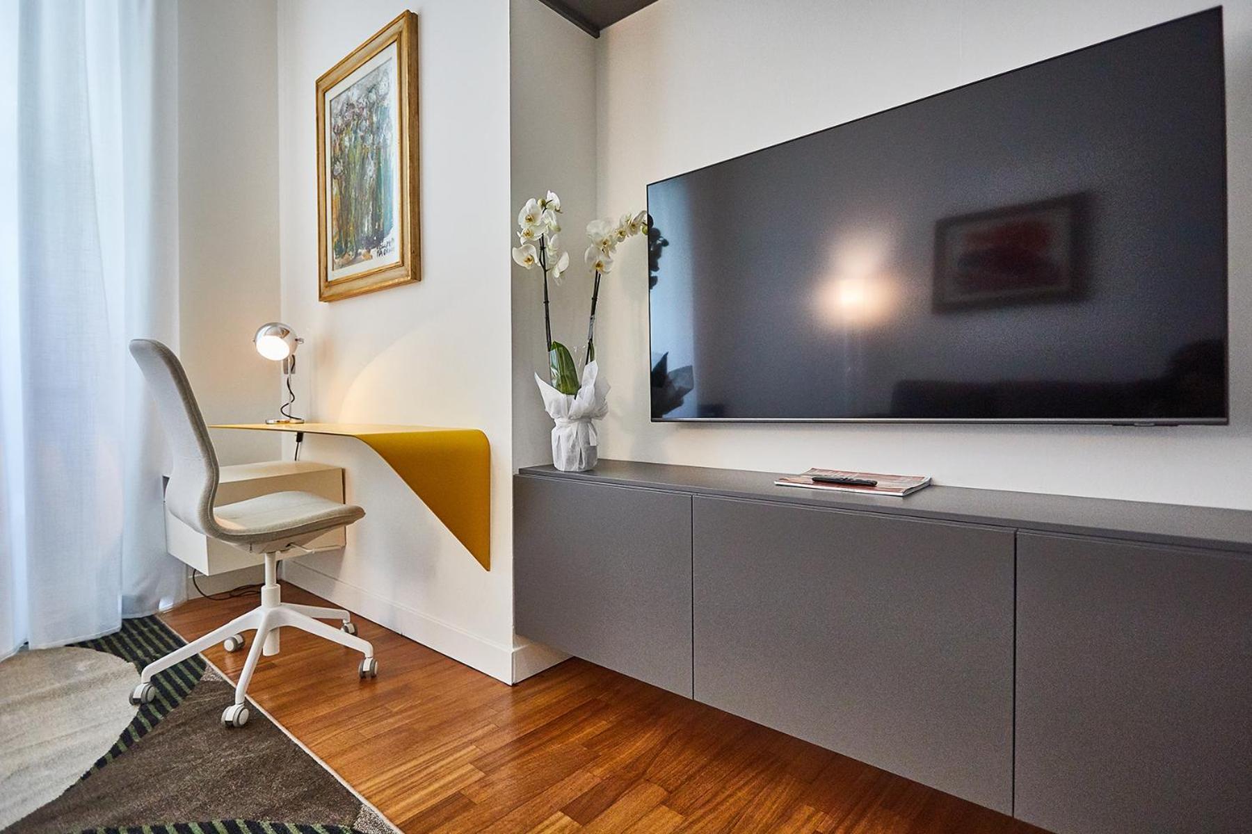 Apartment Moderno Trilocale Moscova Brera Milan
