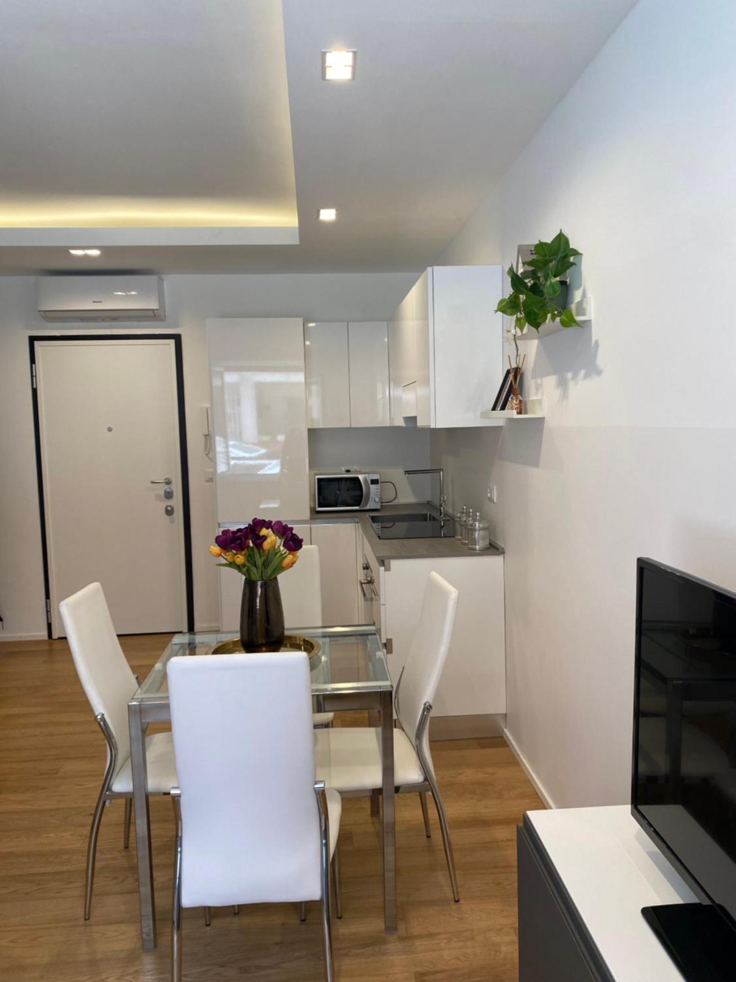 Gramsci 2 - Cozy Near Sempione Park! * Milão
