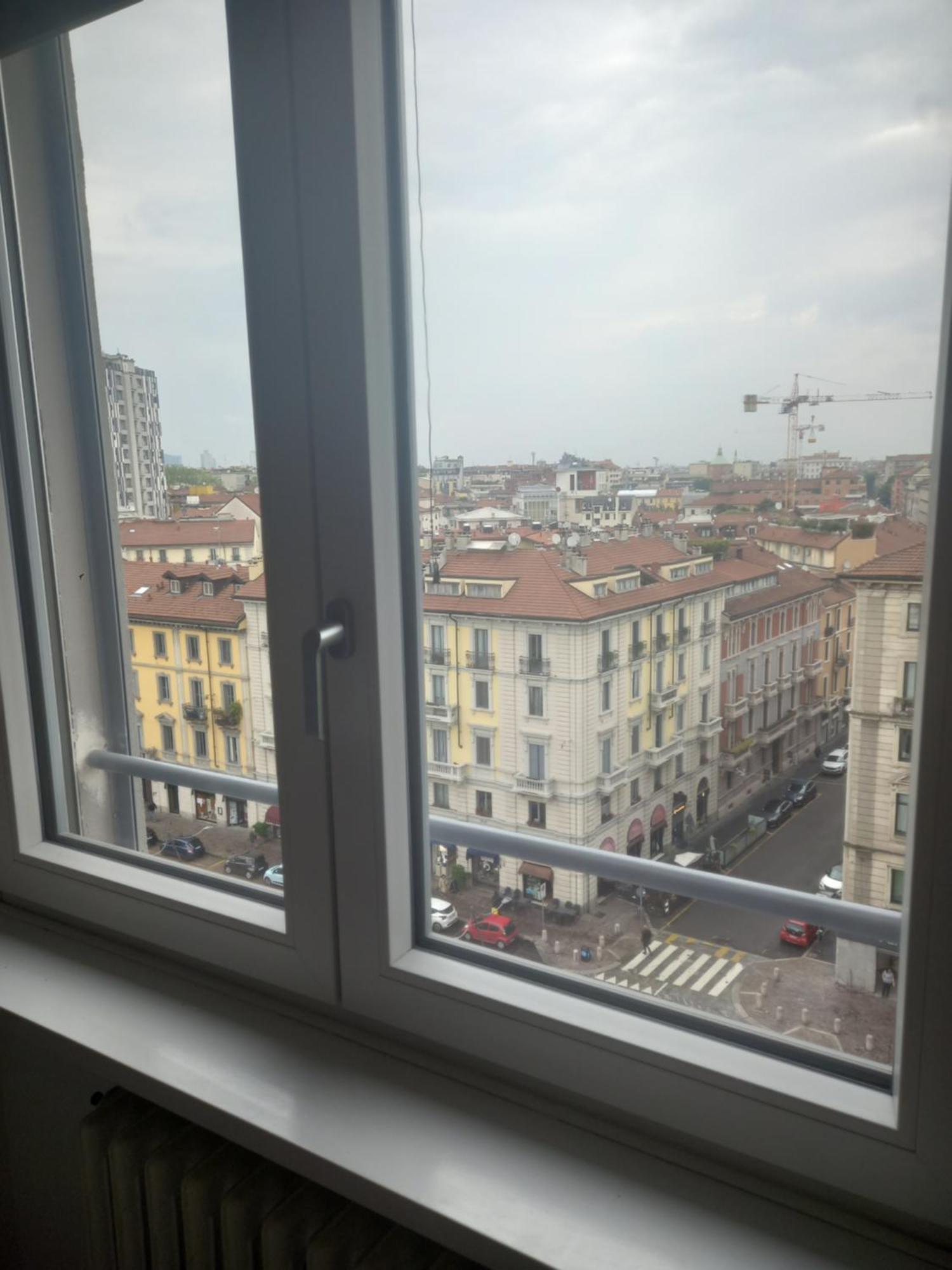 Apartment Corso Lodi 6 Milano Porta Romana - Bellissimo Nuovo Appartamento Con 2 Camere Da Letto E Due Bagni - Beautiful Newly Decorated 2 Bedrooms 2 Bathrooms With Free Parking Per Selected Qualifying Rate - Metro Subway Porta Romana 6 Minutes To Duomo Cathed