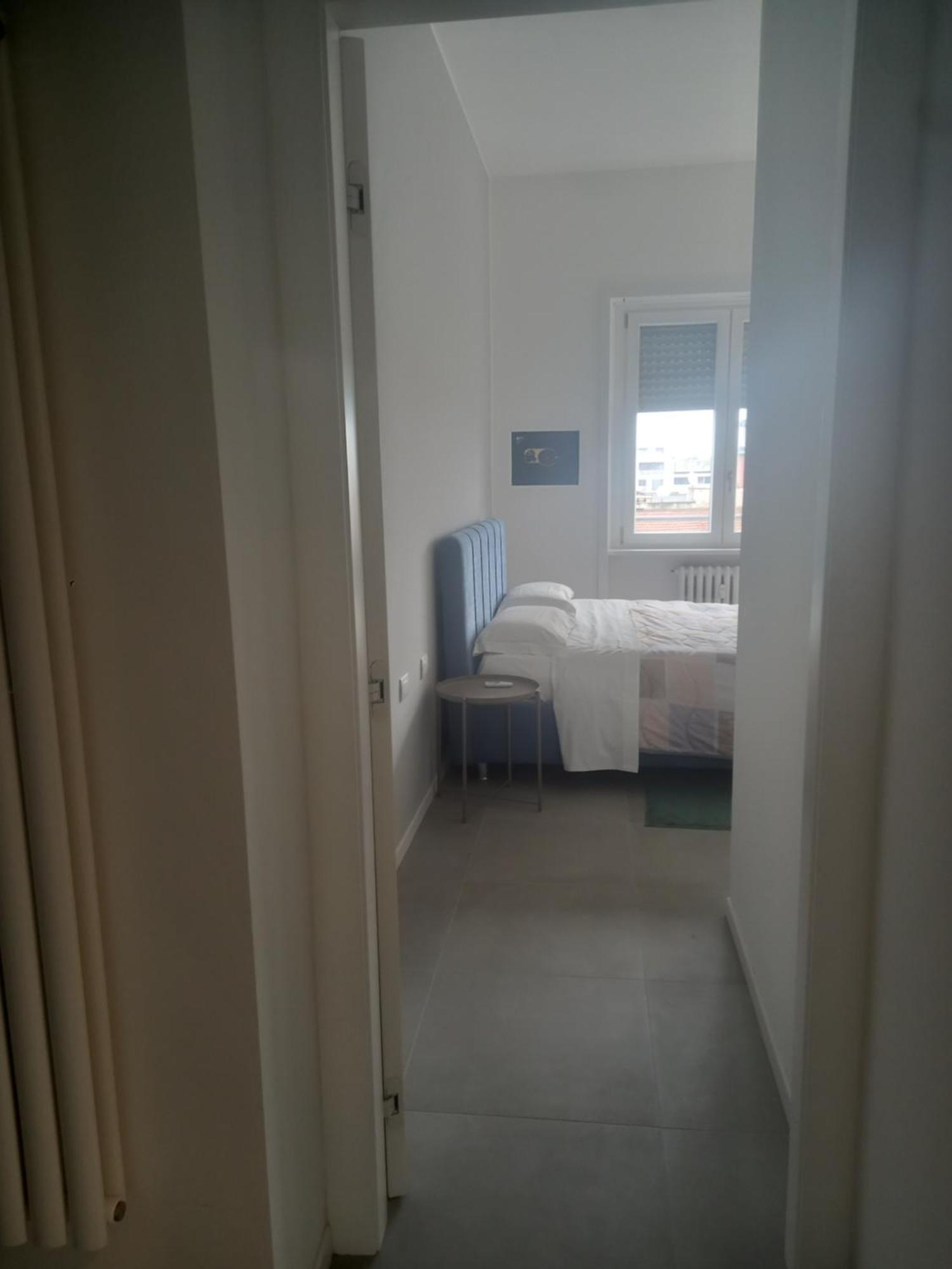 Corso Lodi 6 Milano Porta Romana - Bellissimo Nuovo Appartamento Con 2 Camere Da Letto E Due Bagni - Beautiful Newly Decorated 2 Bedrooms 2 Bathrooms With Free Parking Per Selected Qualifying Rate - Metro Subway Porta Romana 6 Minutes To Duomo Cathed *
