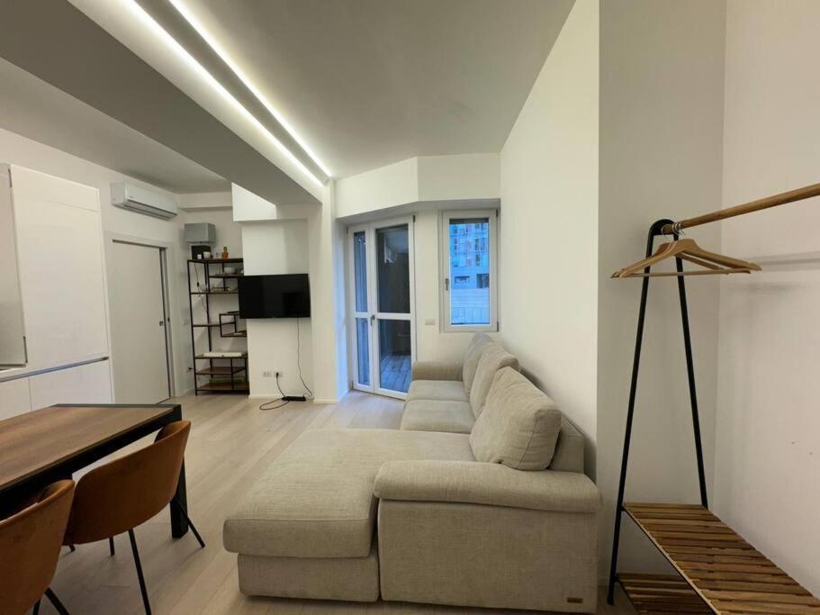 Modern - Walking Distance To Station Milan