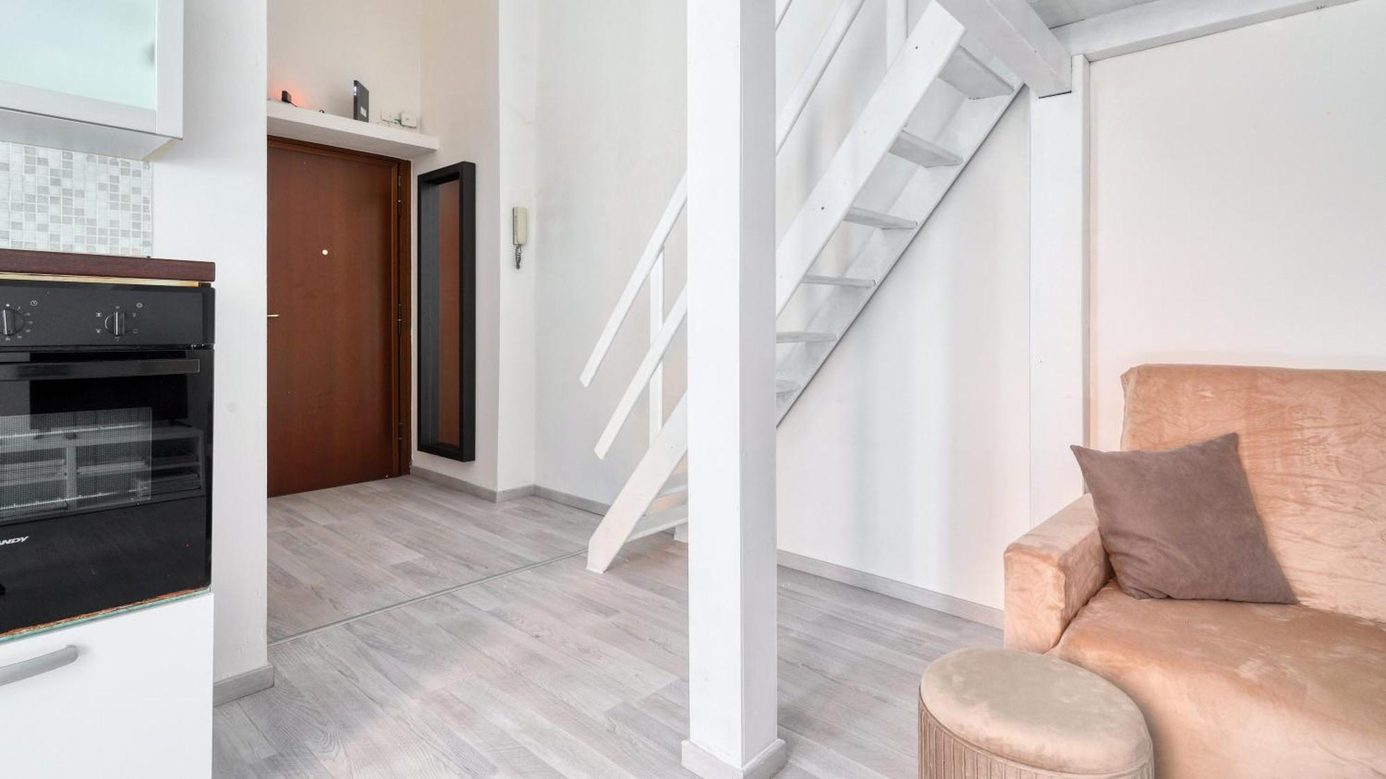 Ideal Rent - Viale Corsica 41 *