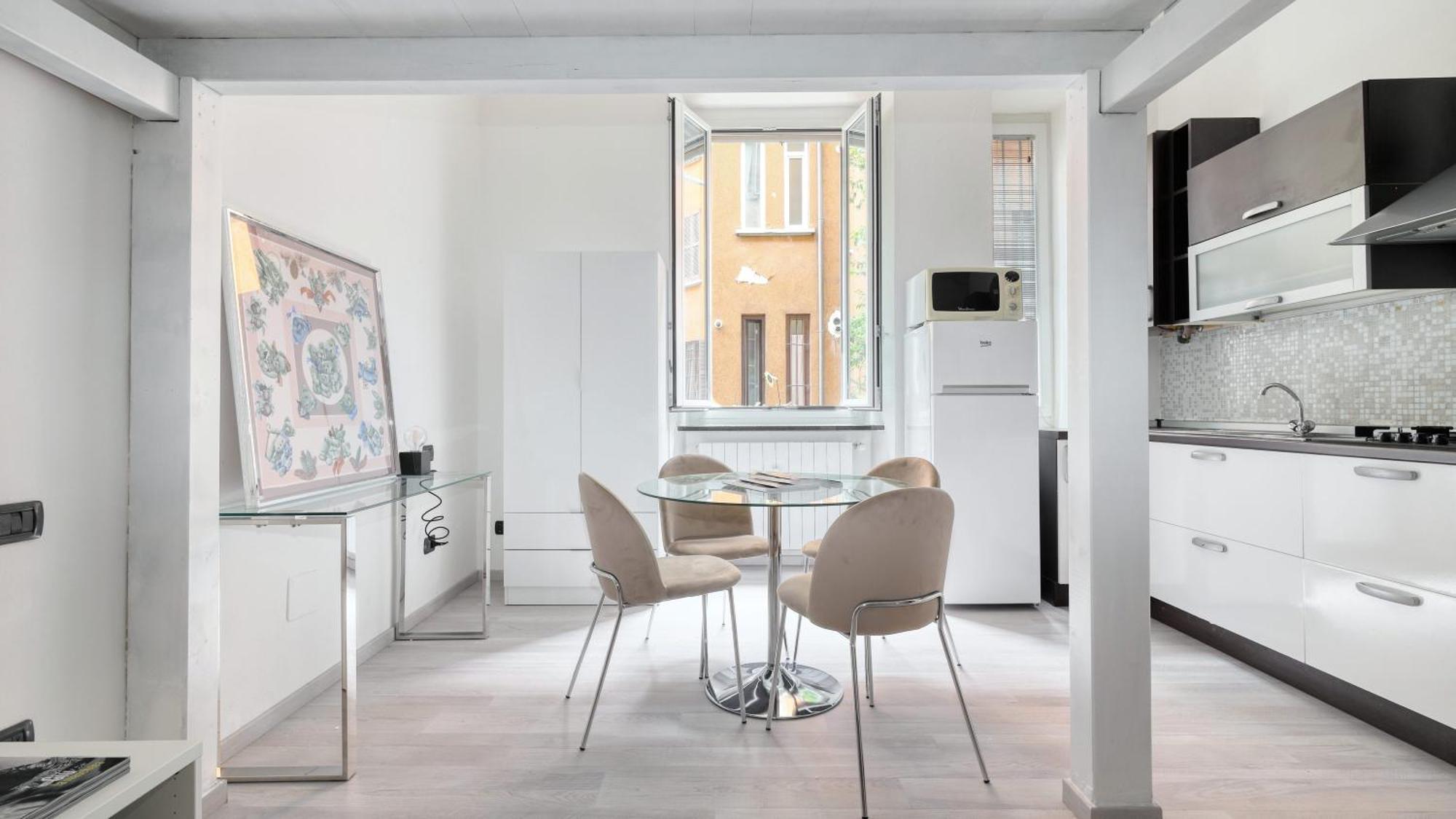 Ideal Rent - Viale Corsica 41