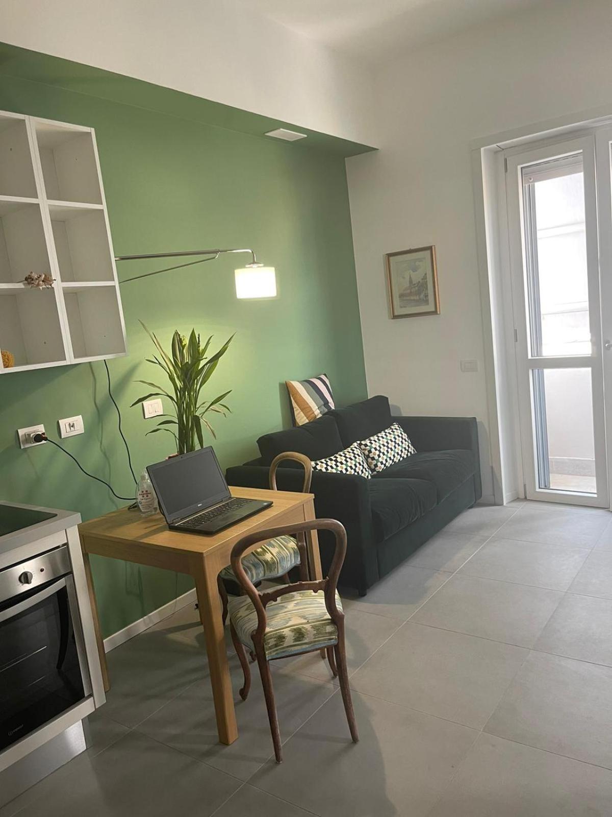 Apartment Corso Lodi 6 Milano Porta Romana - Bellissimo Nuovo Appartamento Con 2 Camere Da Letto E Due Bagni - Beautiful Newly Decorated 2 Bedrooms 2 Bathrooms With Free Parking Per Selected Qualifying Rate - Metro Subway Porta Romana 6 Minutes To Duomo Cathed *