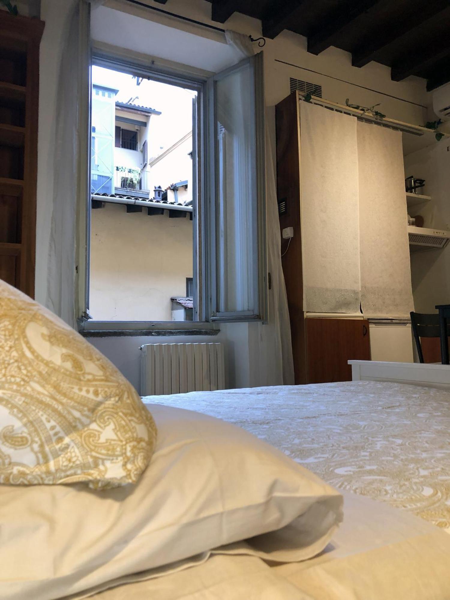Brera Vip Spotlight - Brera - Duomo - Castello Sforzesco - Lanza Metro M2 Milan