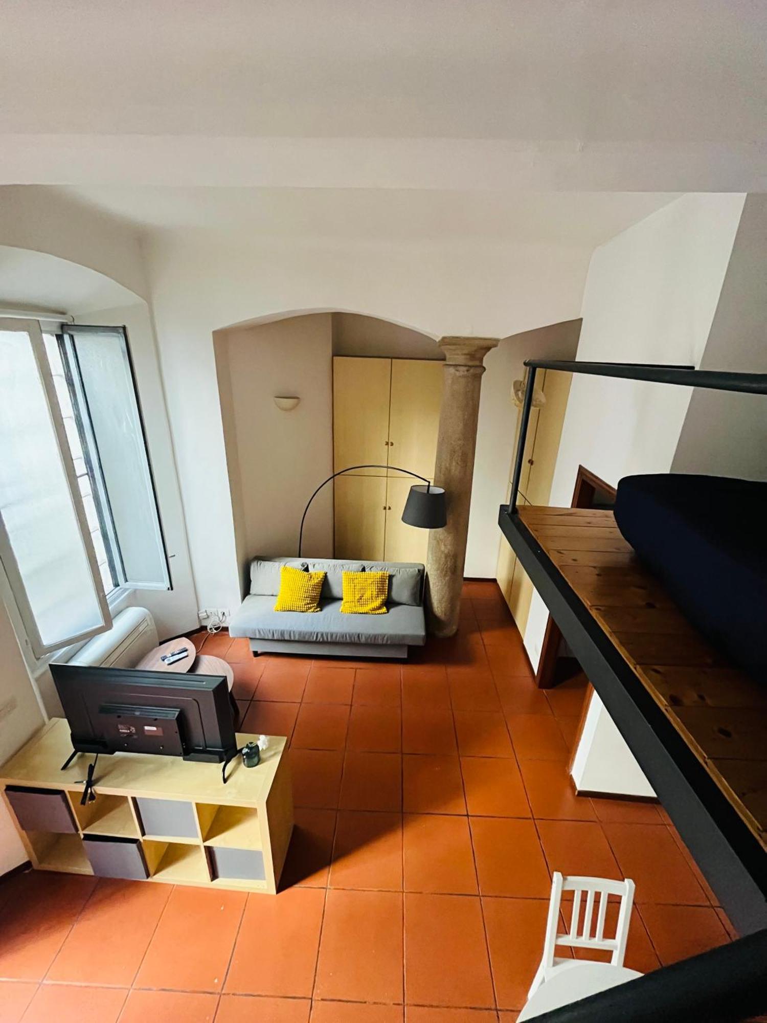 Center Apartment *