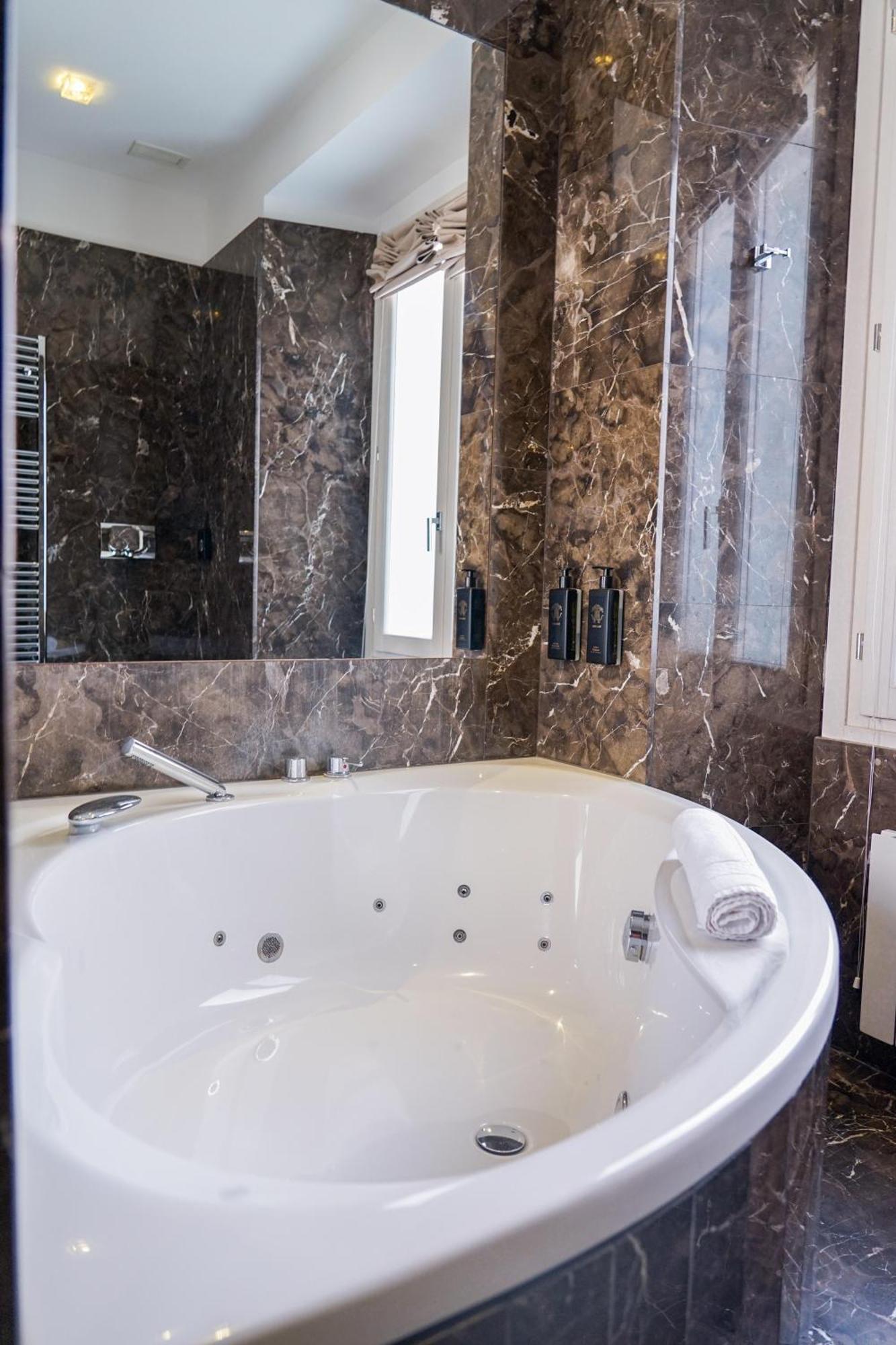 The Unique 4* Milan