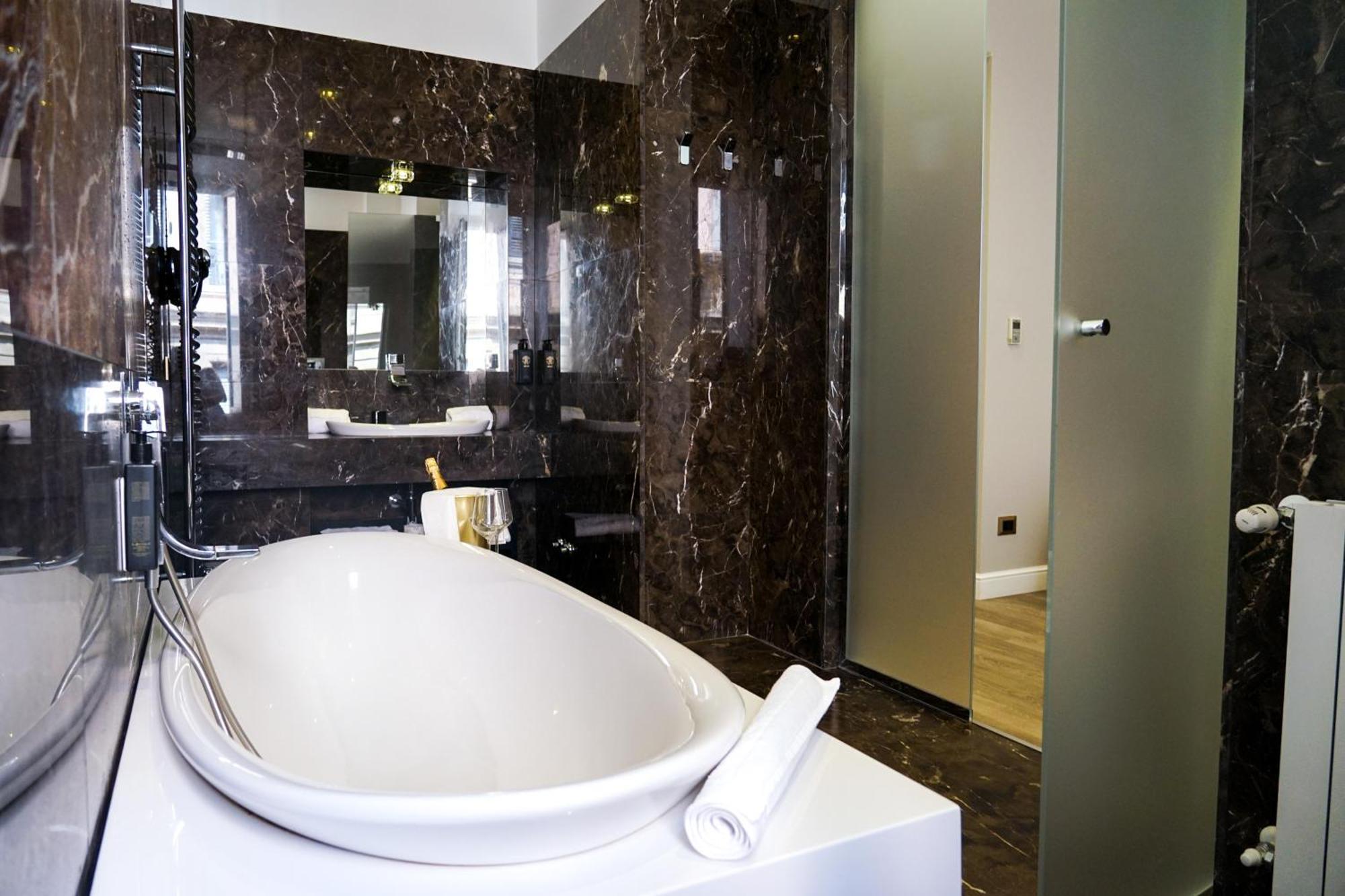 Hotel The Unique 4*