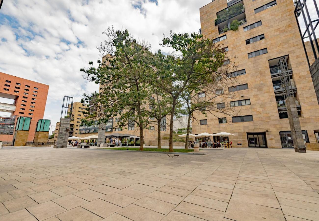 Bicocca- Arcimboldi's Terrace & Private Parking Apartment *