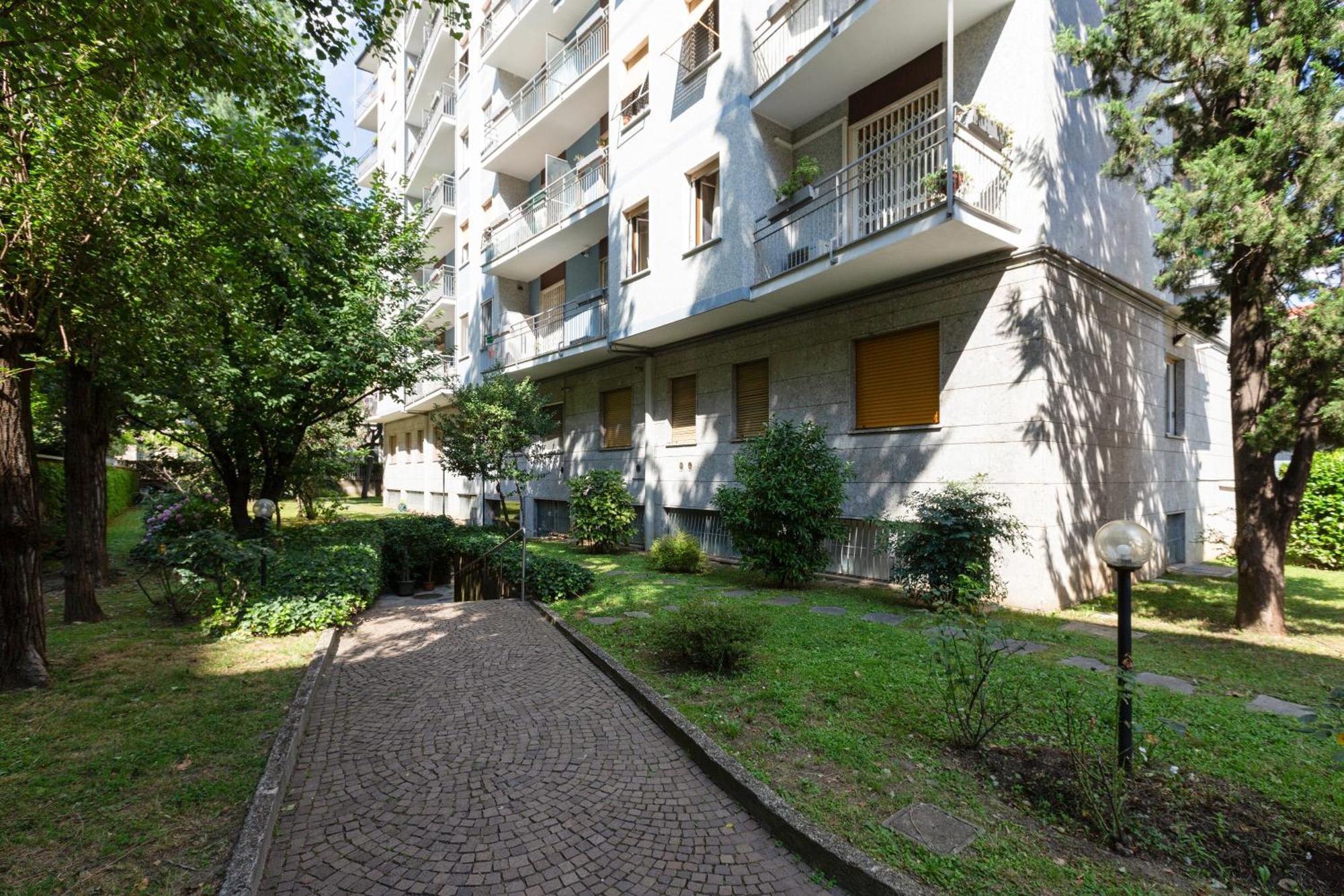 Apartment Ca' Granda M5 & Bicocca - With Parking Mailand