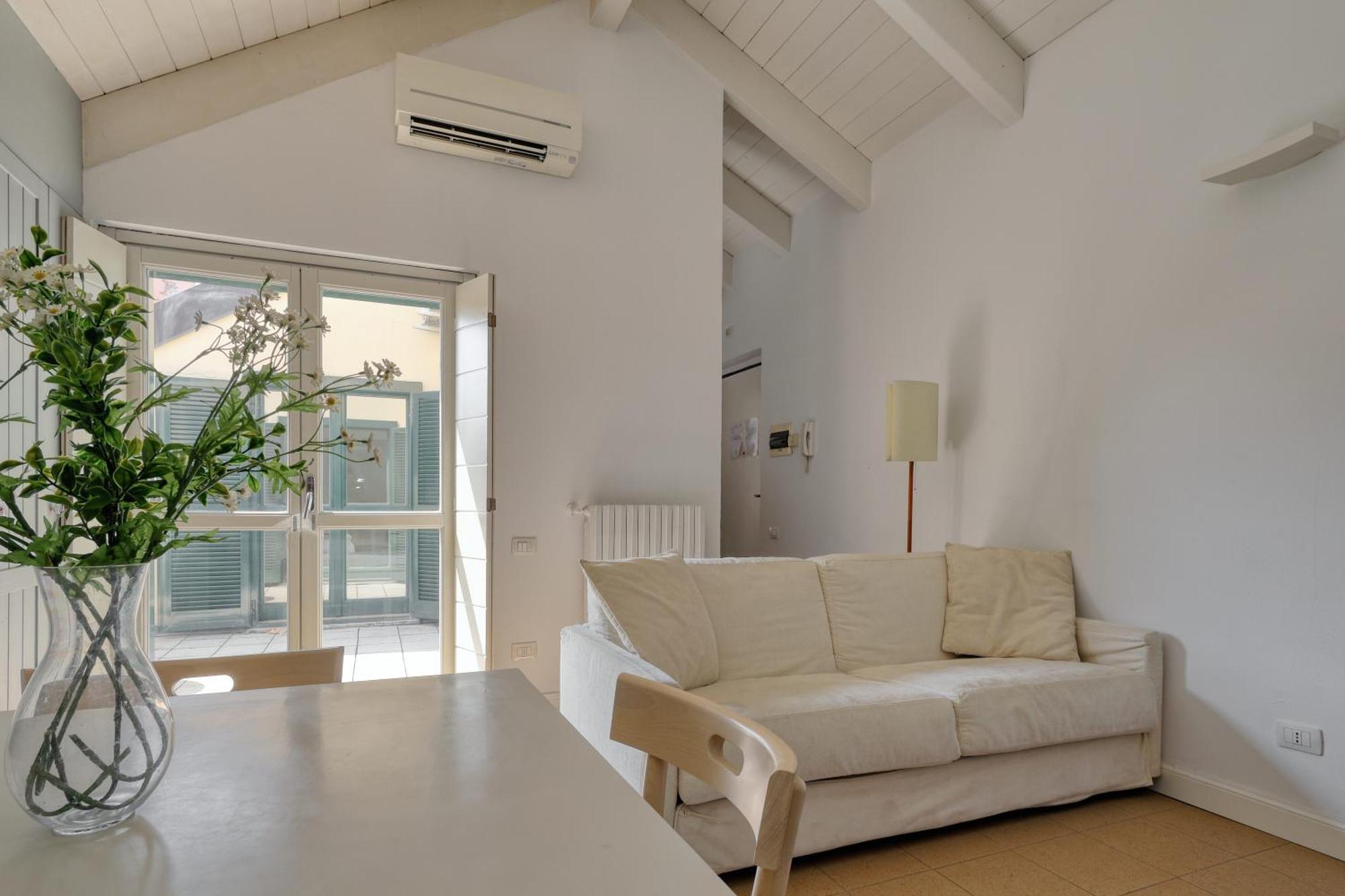 Joivy Cosy 1br Flat Near Sempione Park Apartment Mailand