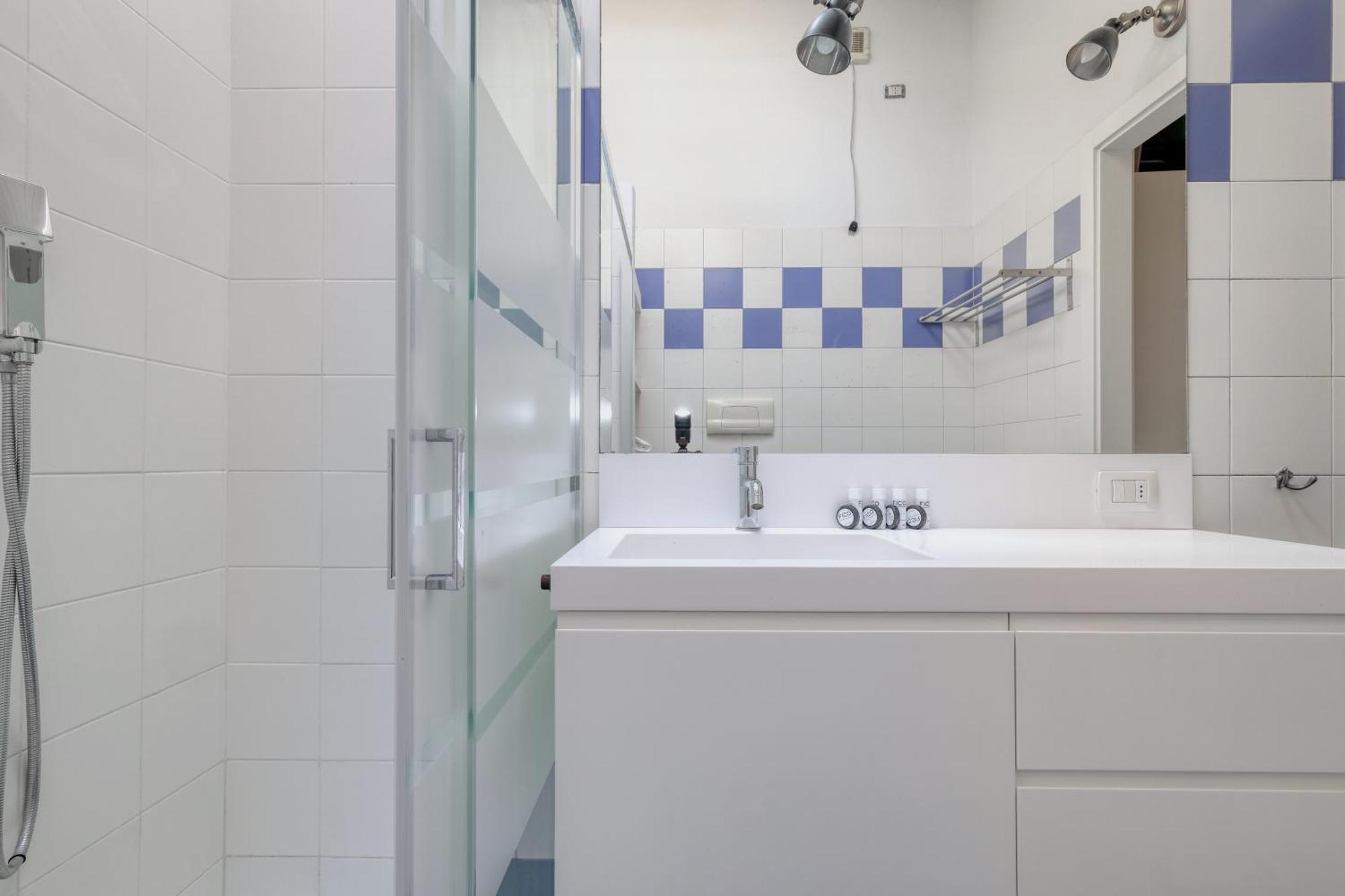 Joivy Cosy 1br Flat Near Sempione Park Apartment