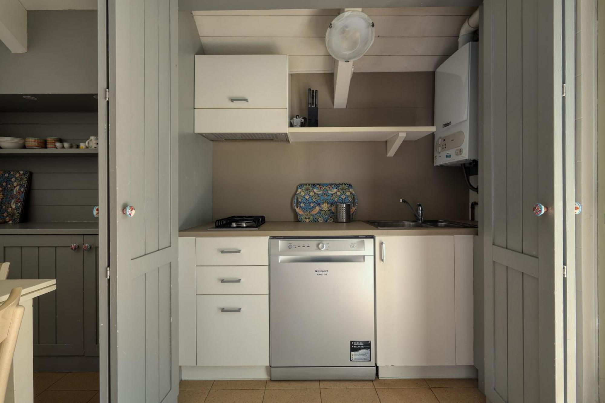 Joivy Cosy 1br Flat Near Sempione Park Apartment
