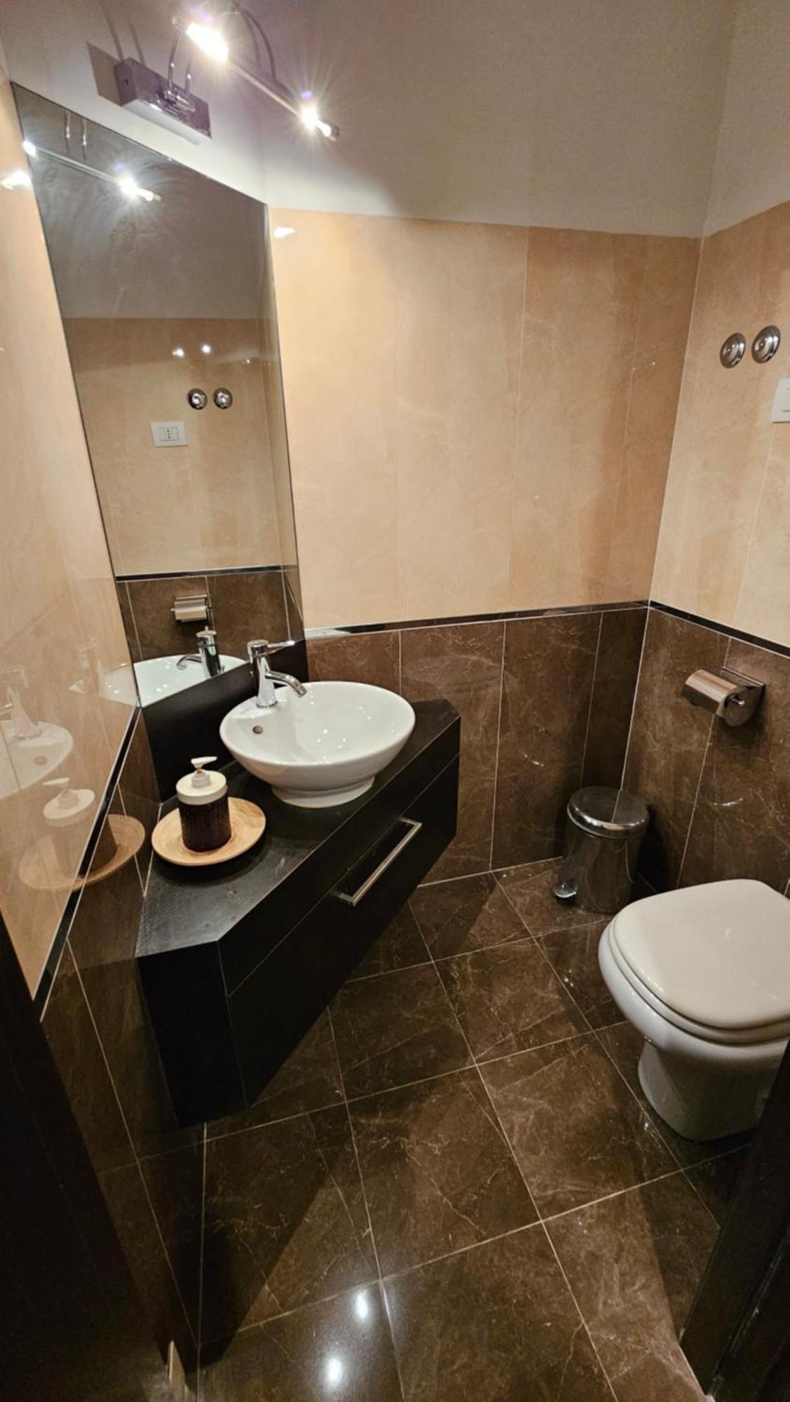 Family Comfort, Duomo 15min Walk Away, With Parking In Front * Mailand