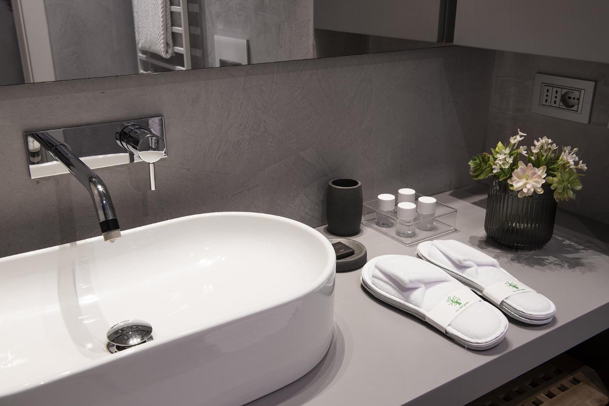 Fifty Eight Duomo Two Bedrooms Apartment Mailand