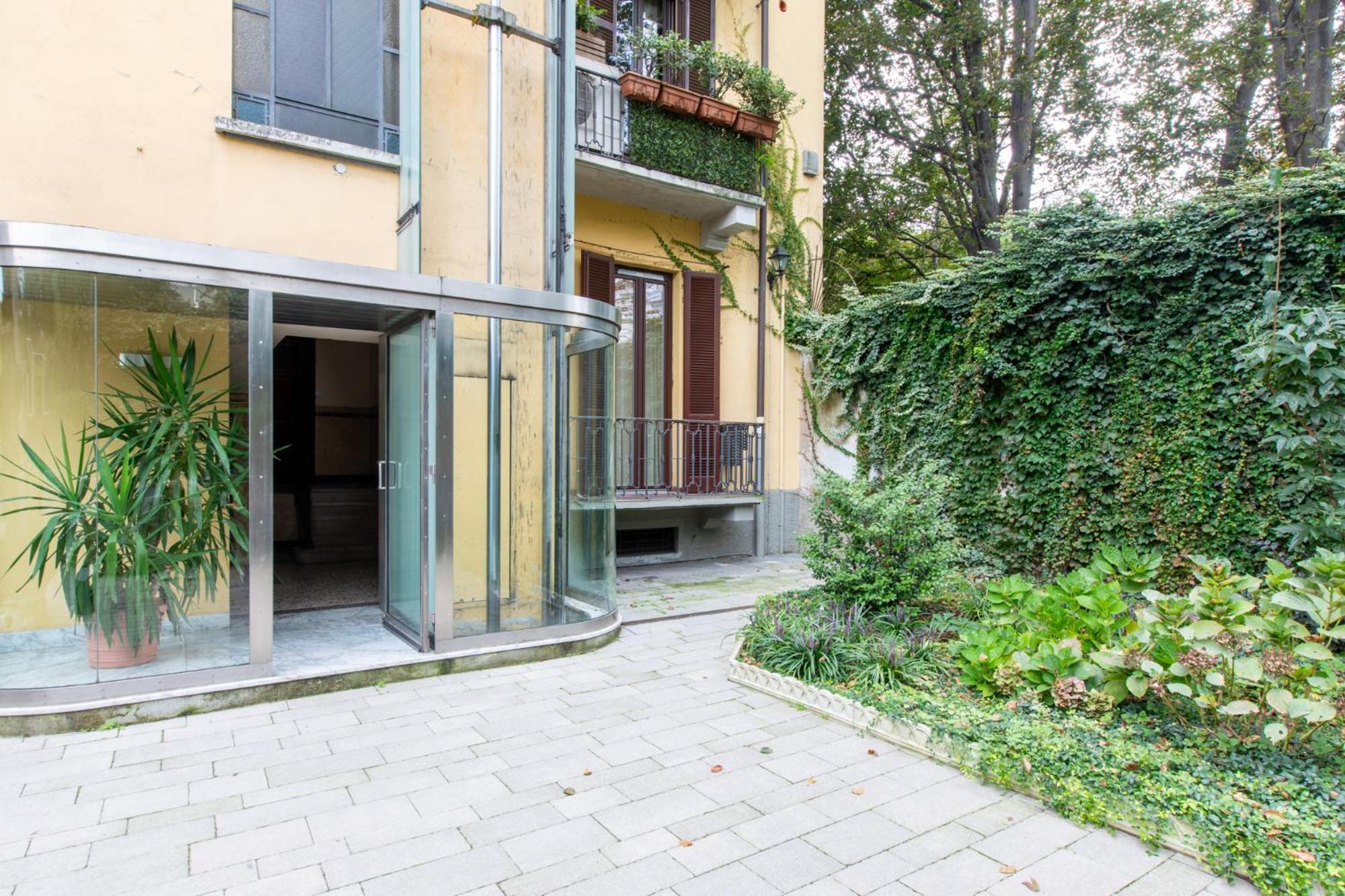 Daplace - Albini Apartment