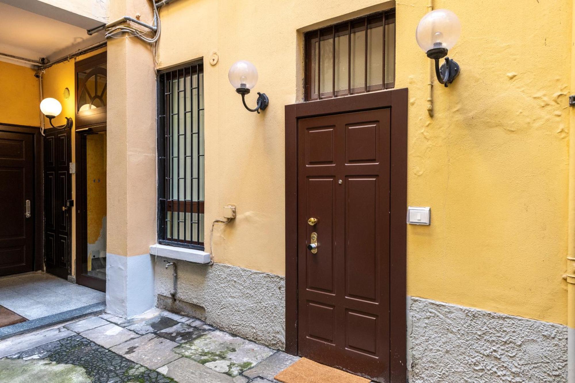 Pontaccio, 4 - In The Art District Apartment