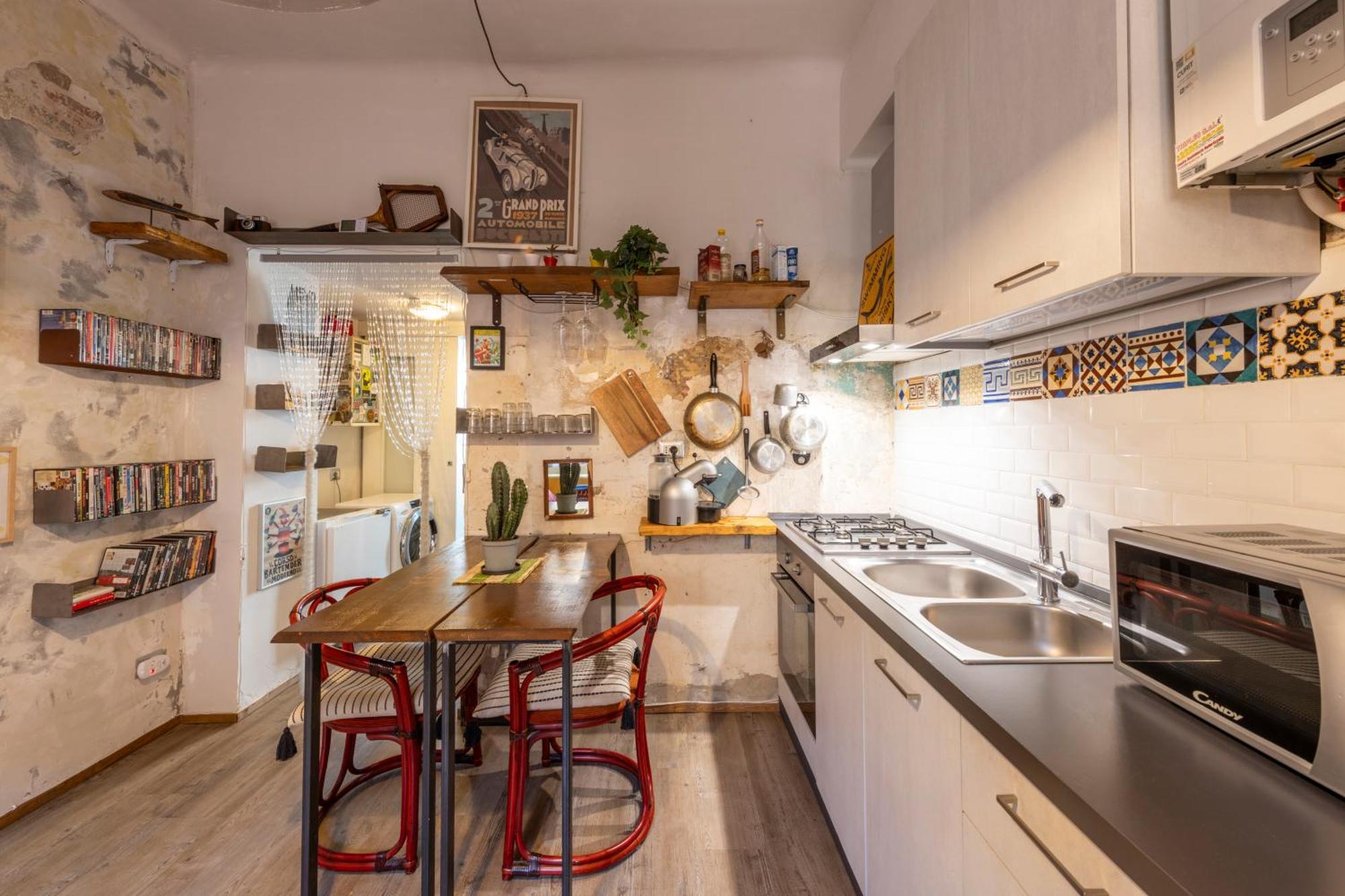 Bessy House, Near Fondazione Prada Mailand