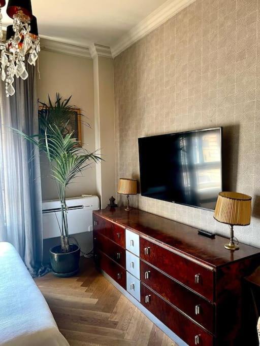 Apartment Stazione A 3 Min-filzi 41 *