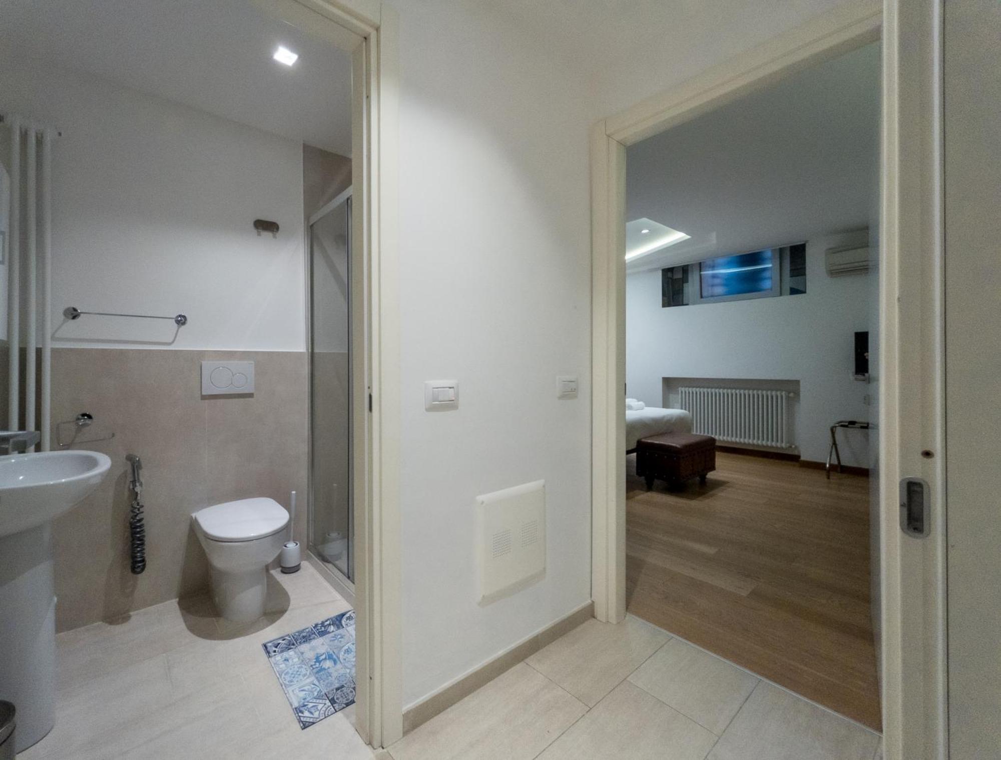 Gasthof Rrrapido Holy And - Via Sardegna *