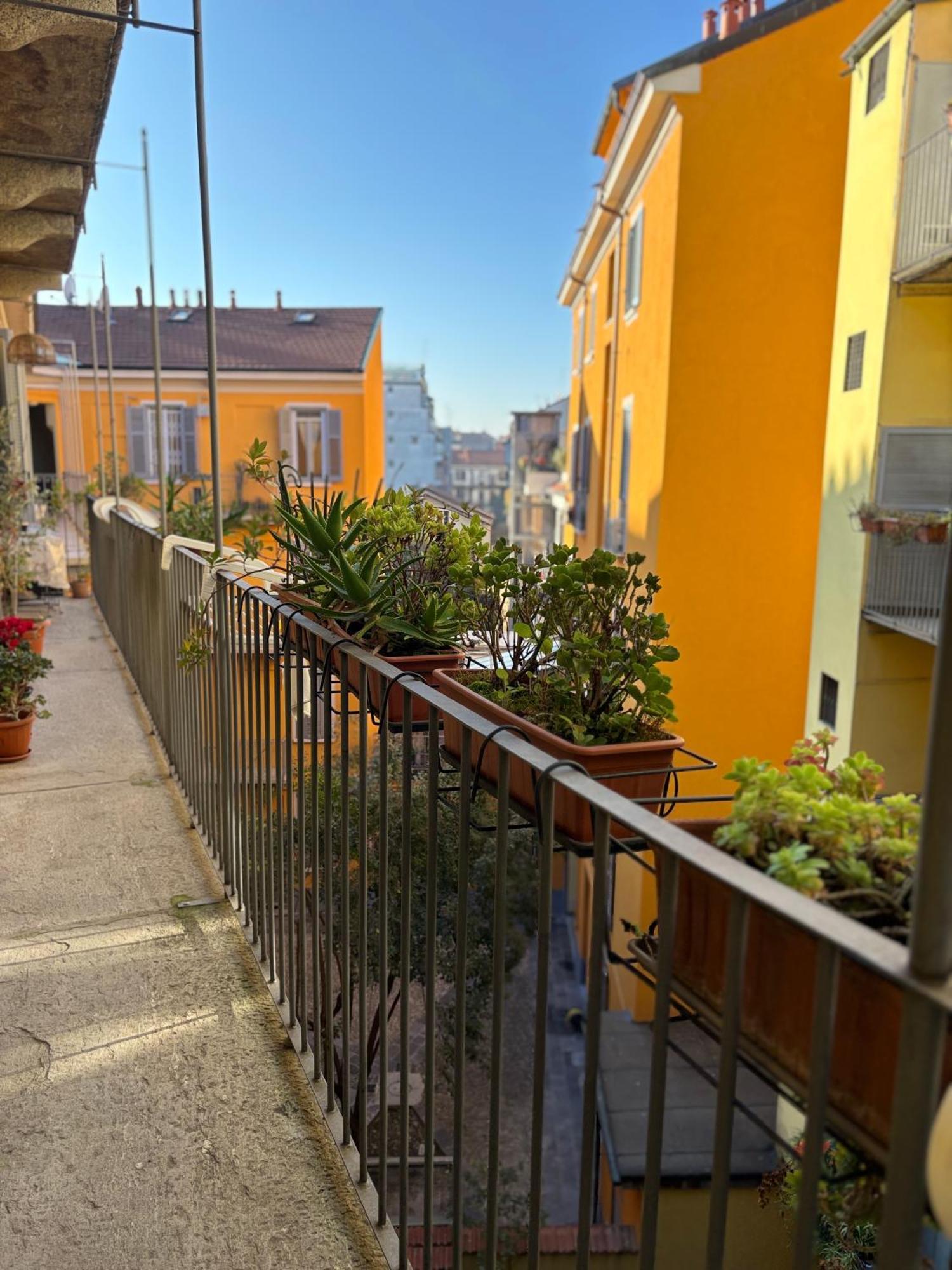 La Vecchia Milano-les Nubles Vannucci - Il Ballatoio E Il Cortile Mailand
