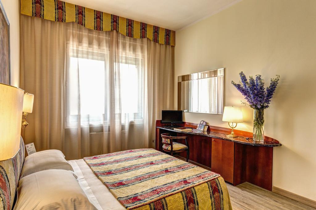 Hotel Romana Milão