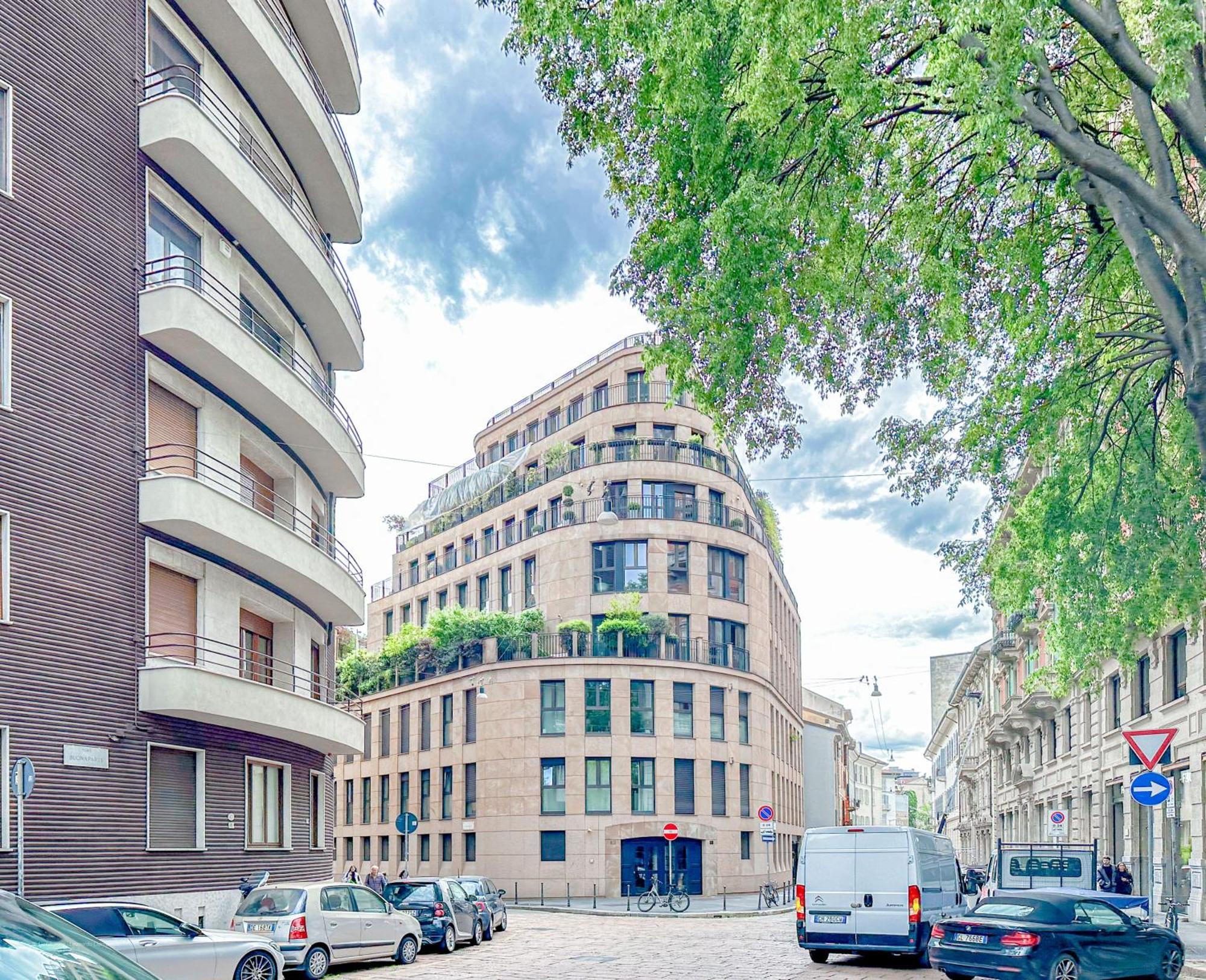 Foro Luxury Penthouse - Vista Duomo E Castello Apartamento