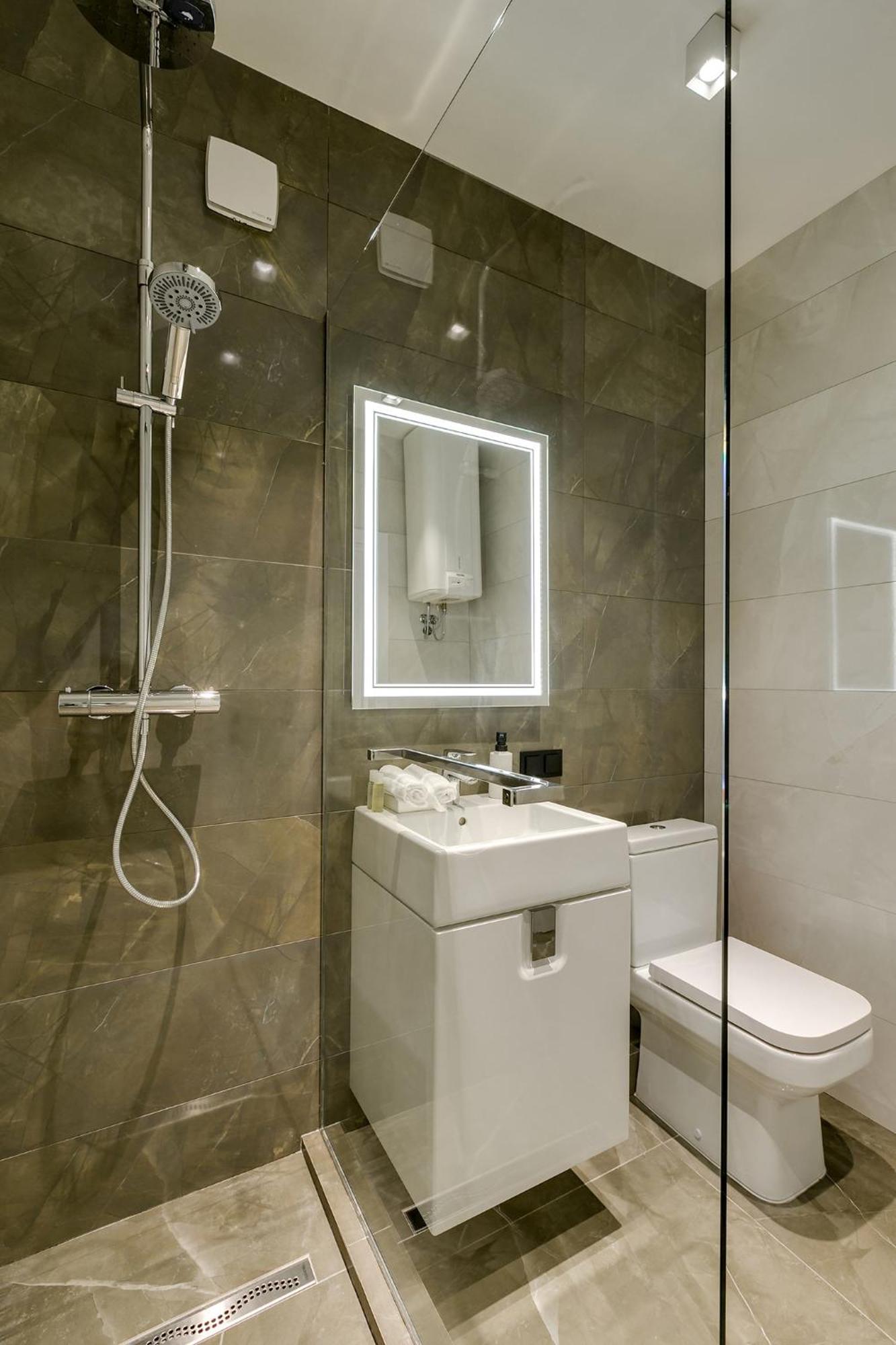 Hotel Luxurious In *