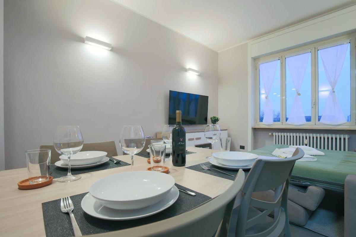 Wide & Bright 2 Bedroom Flat 50m From M4 Station Apartamento *
