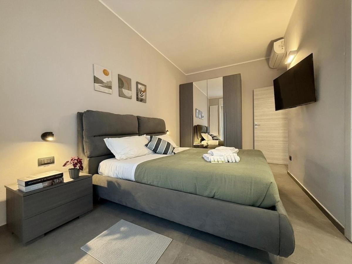 Apartamento Wide & Bright 2 Bedroom Flat 50m From M4 Station Milão
