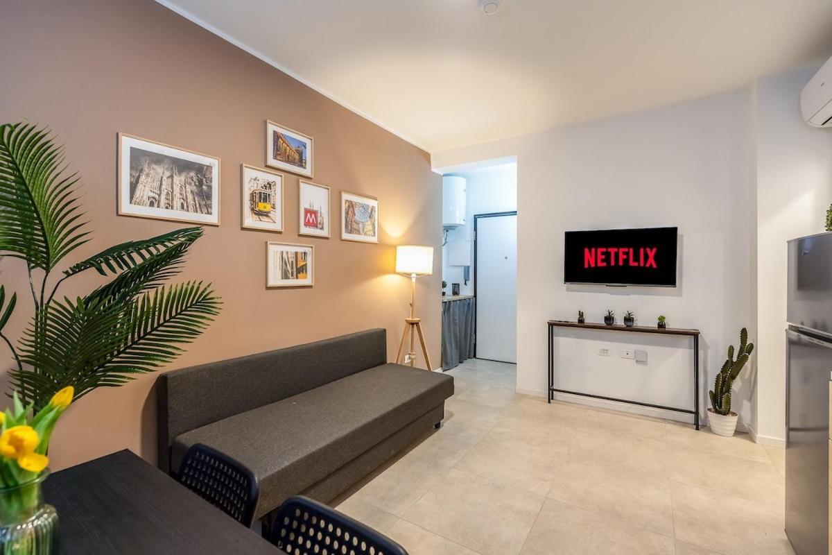 Authentic Private Flat 2 Min From Navigli Apartamento