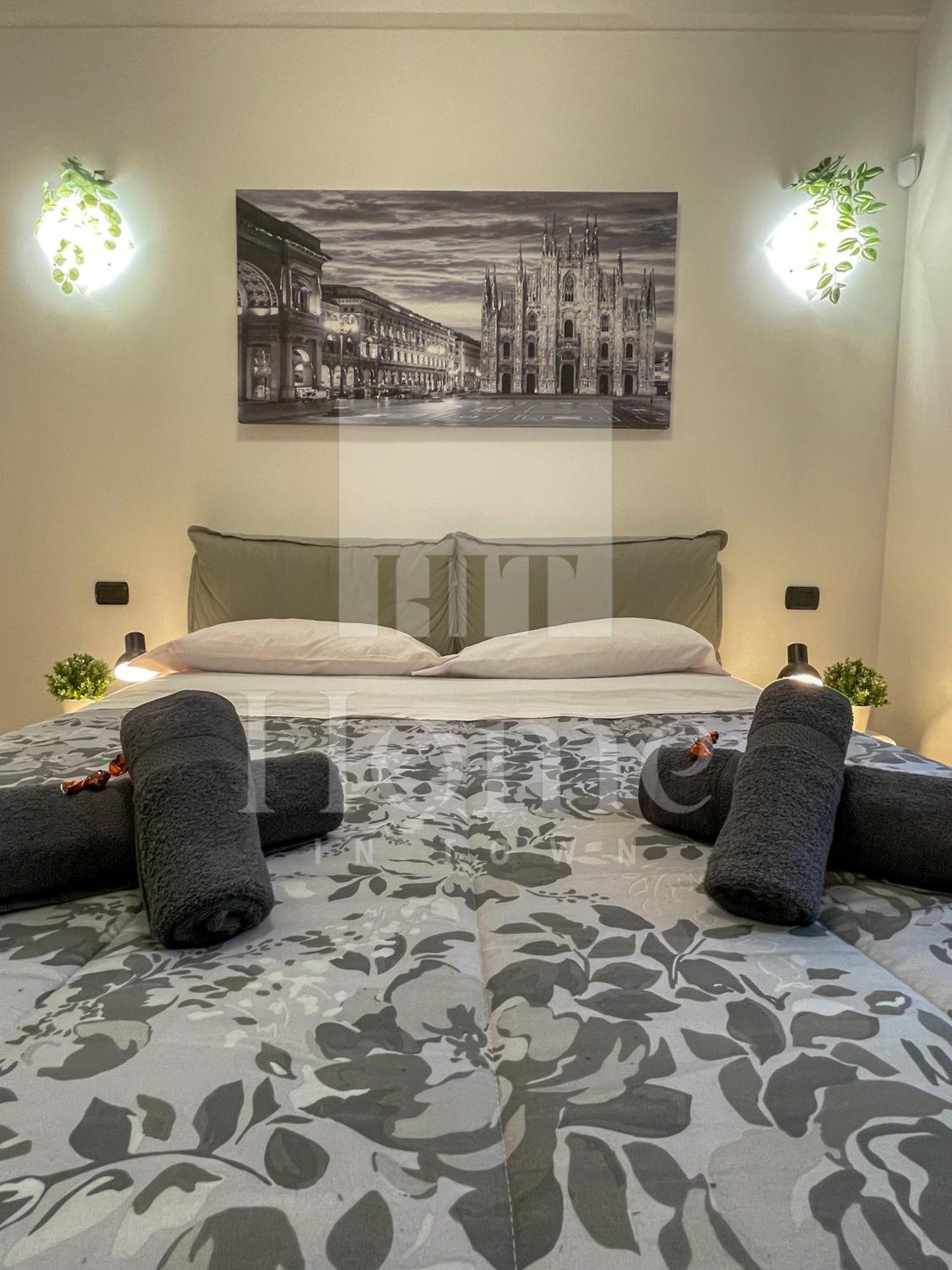 In Town - Porta Nuova District Apartment *